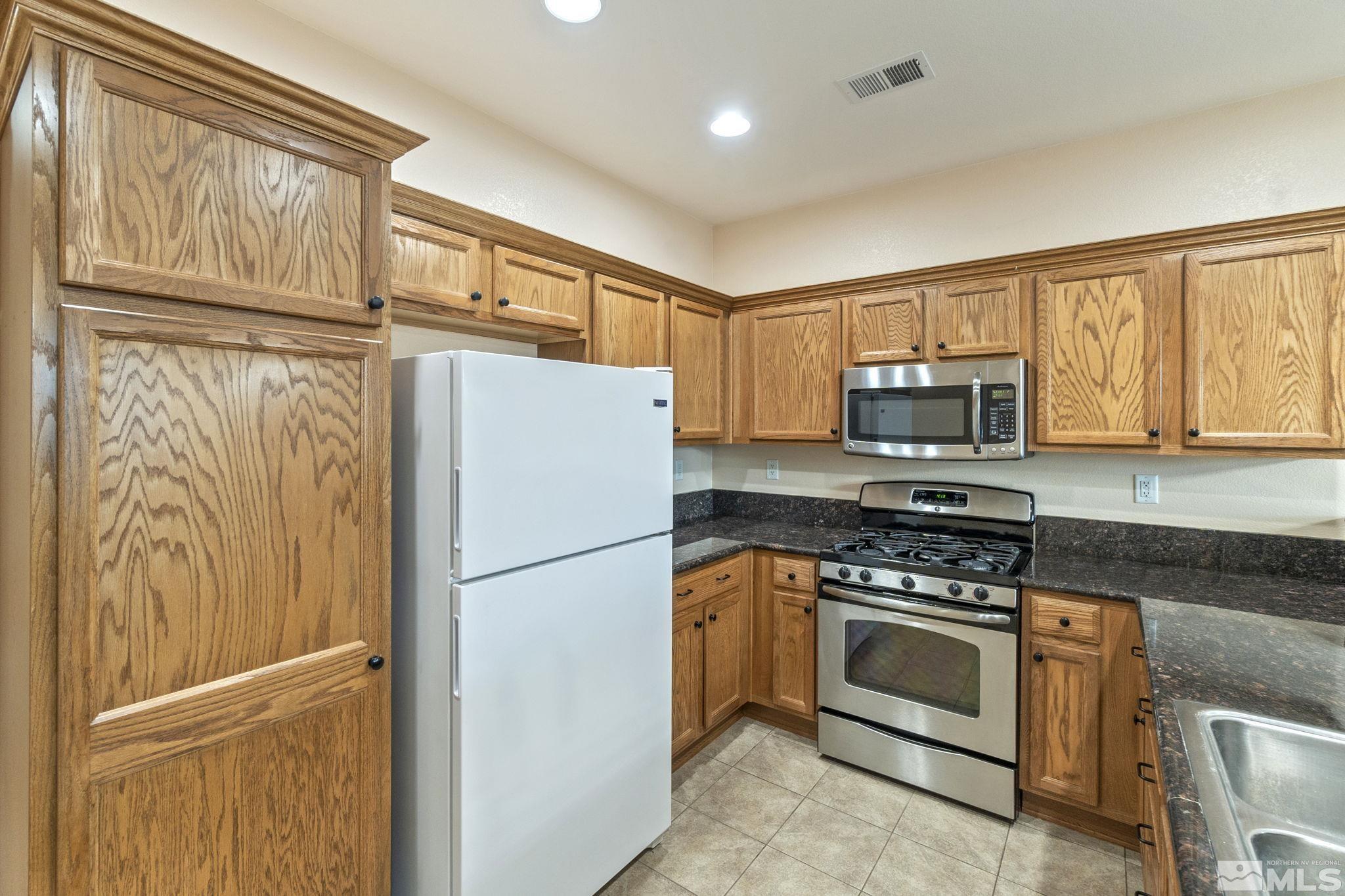 1156 Drake Way