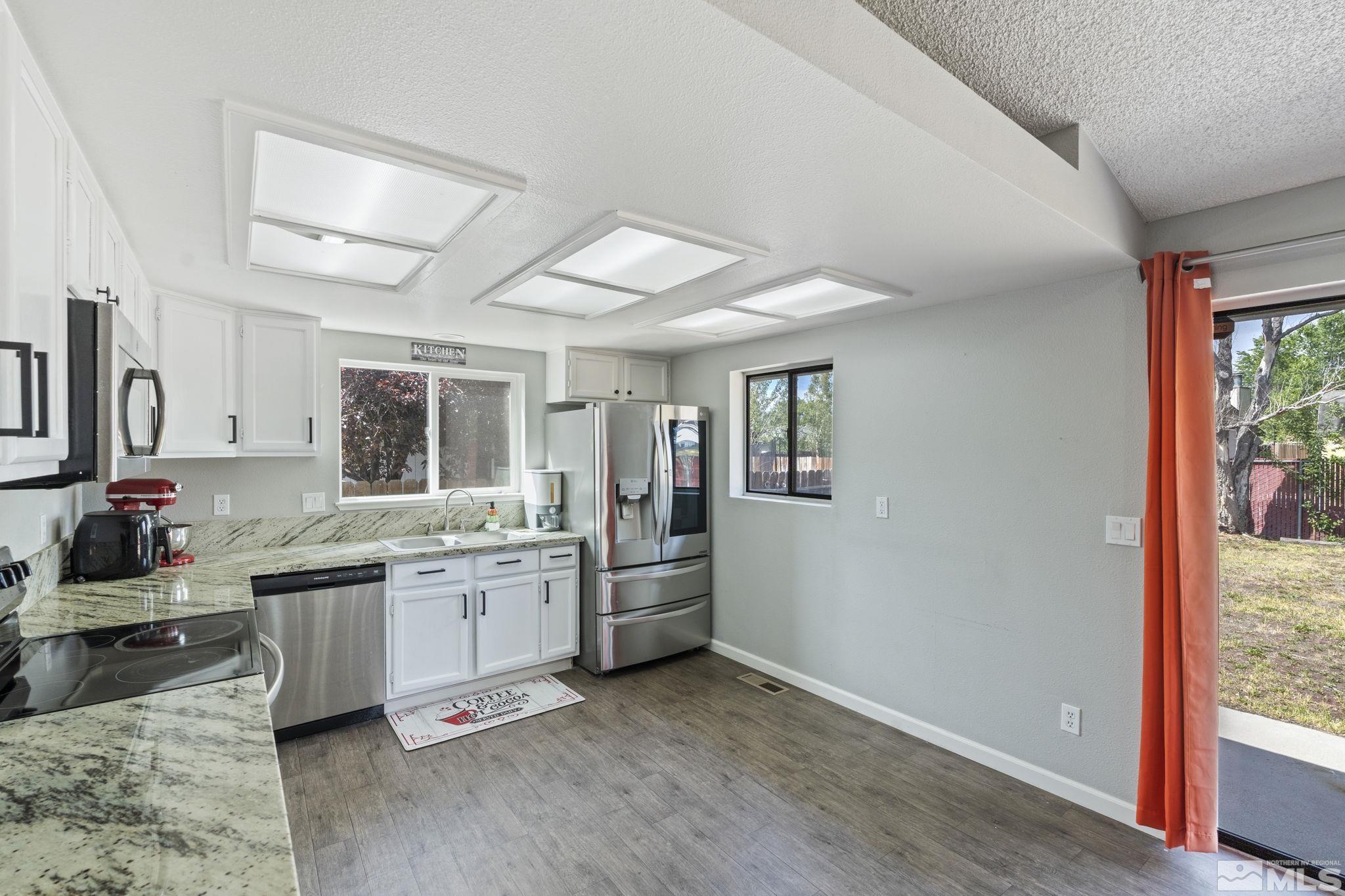 1356 Leonard Road