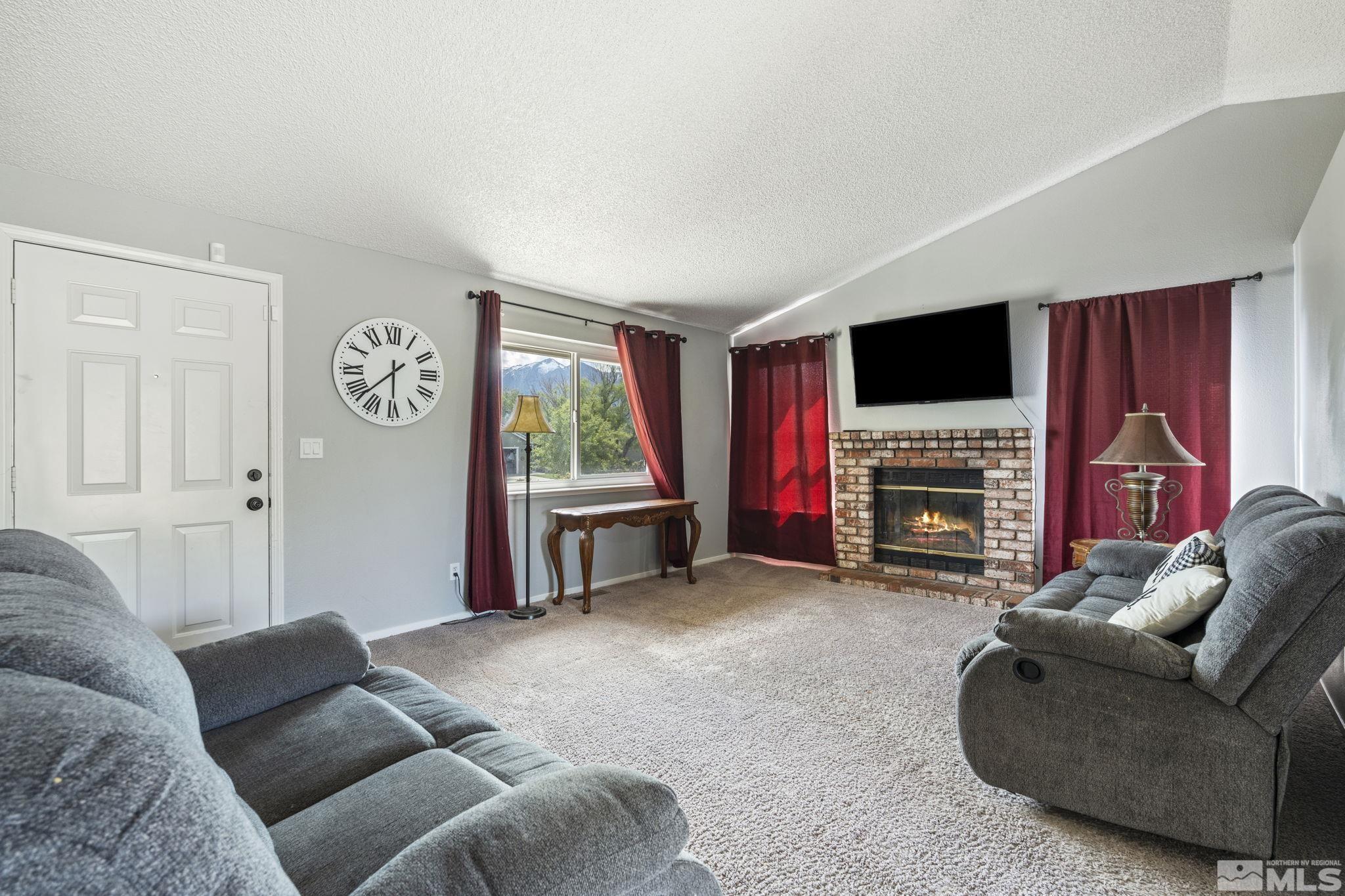 1356 Leonard Road
