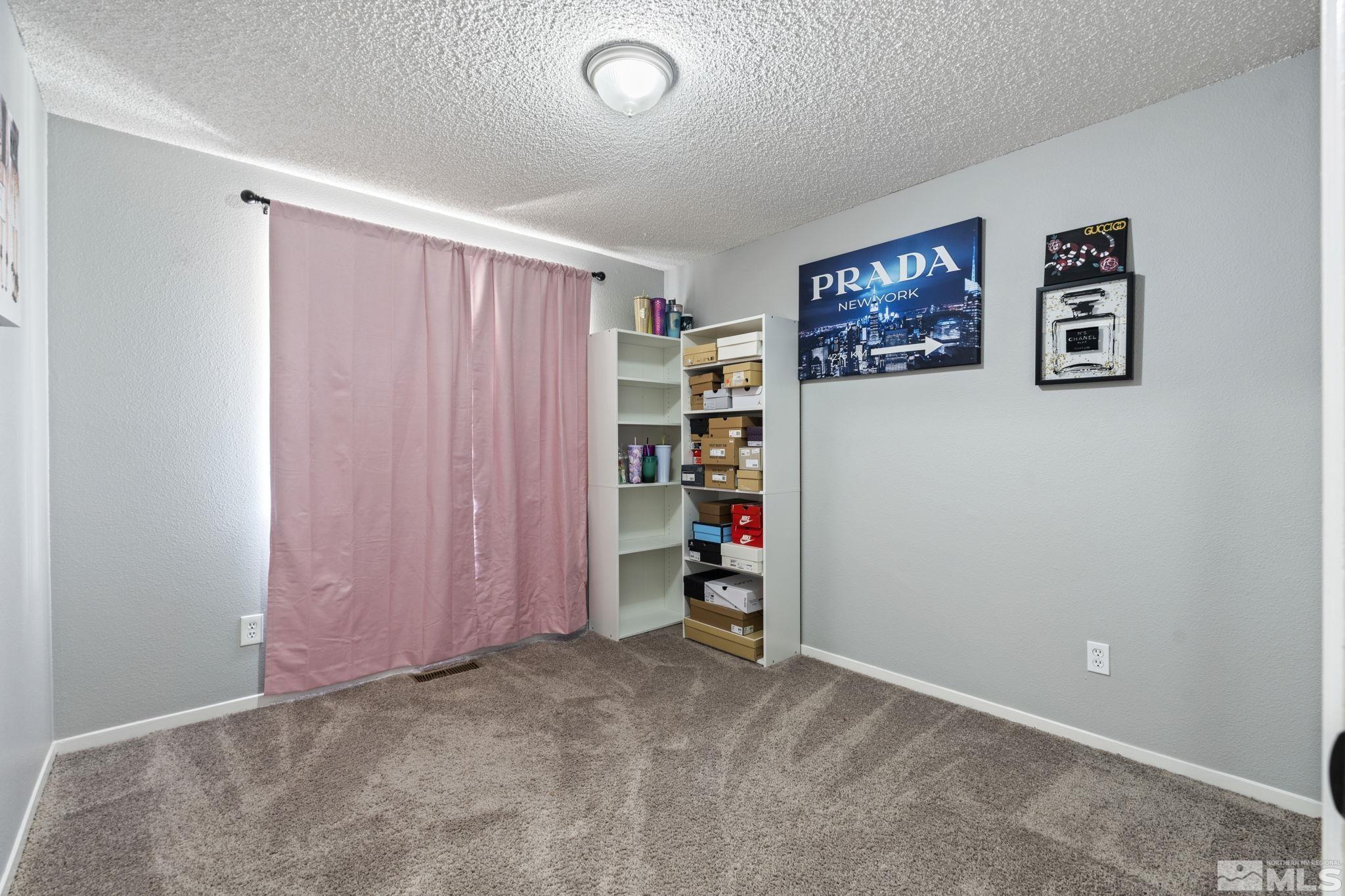 1356 Leonard Road