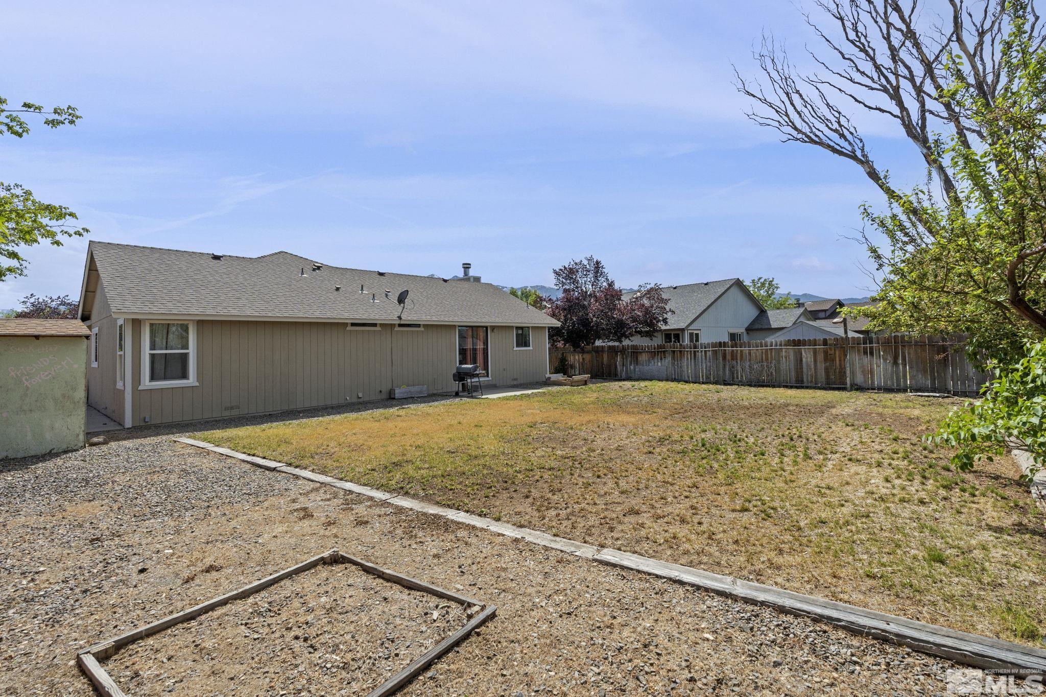 1356 Leonard Road