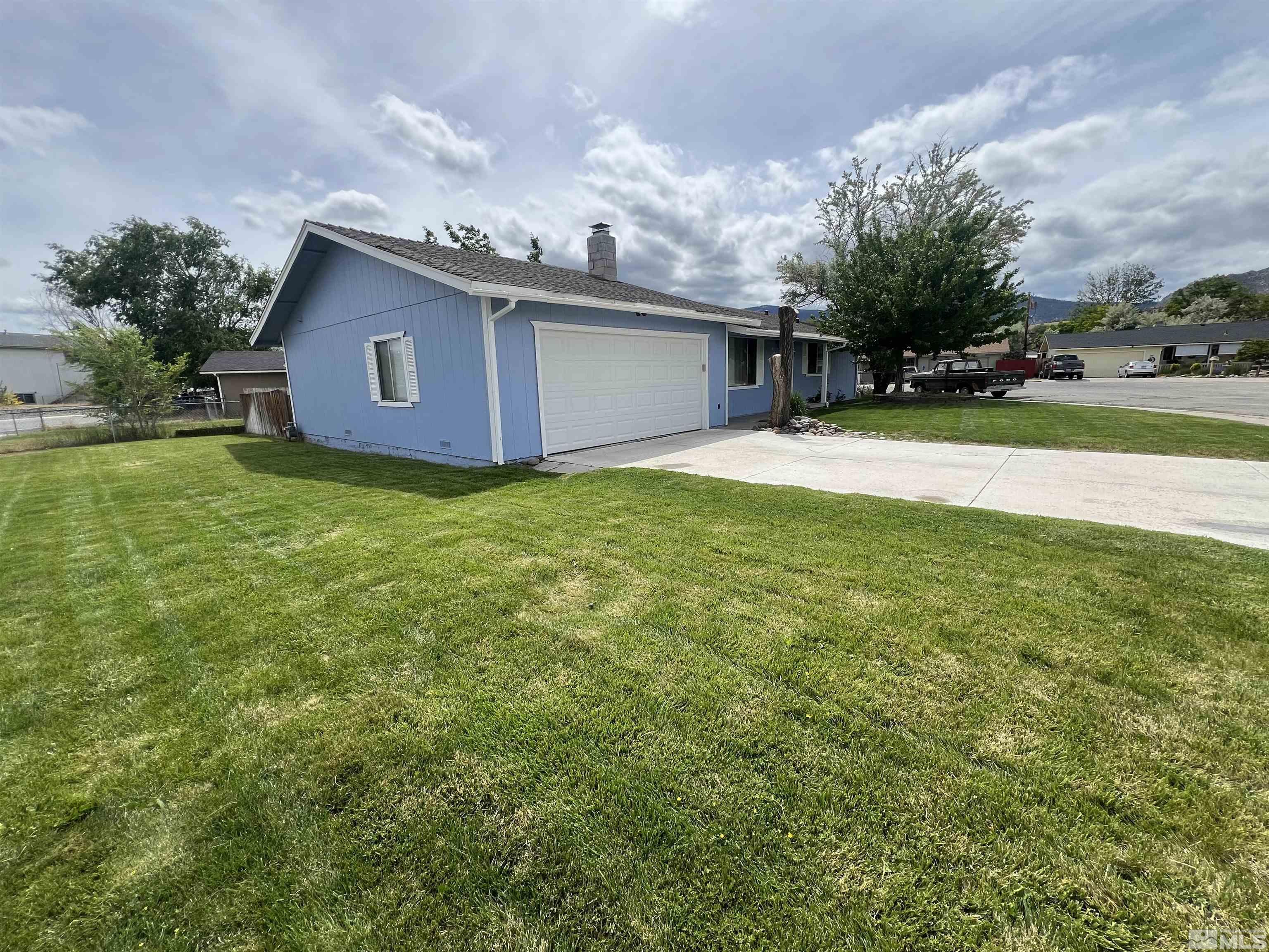 907 Peridot Court