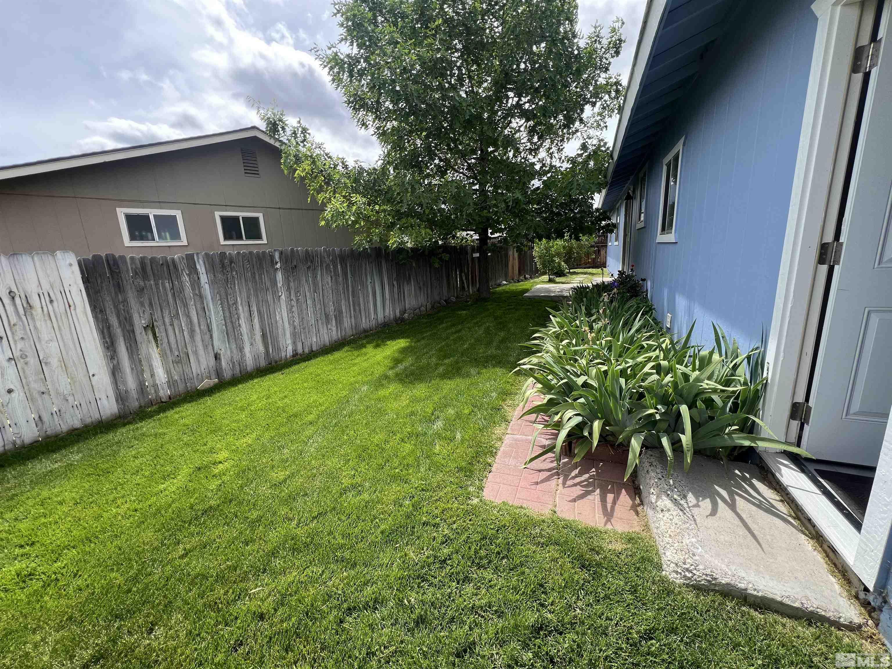 907 Peridot Court