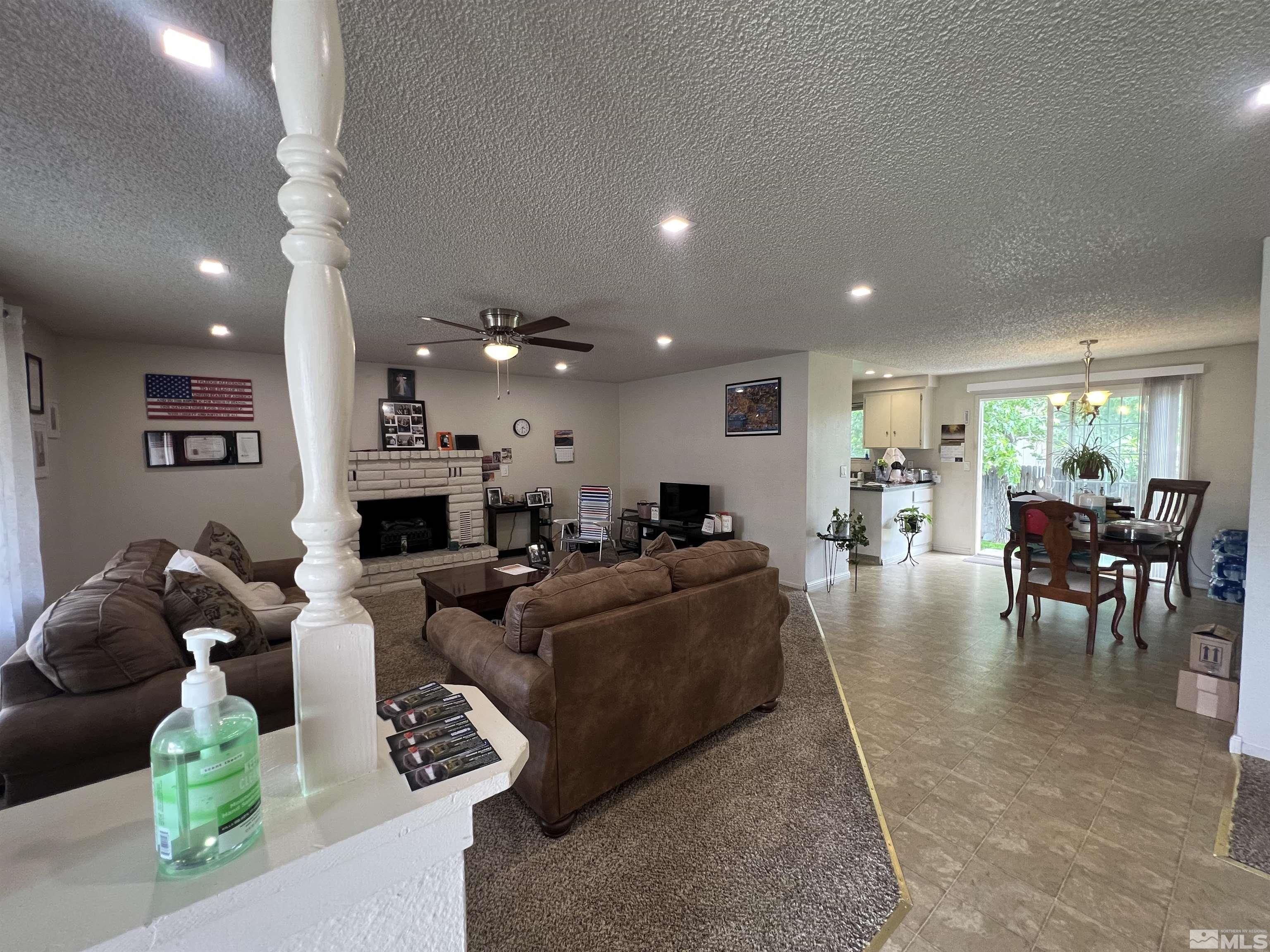 907 Peridot Court