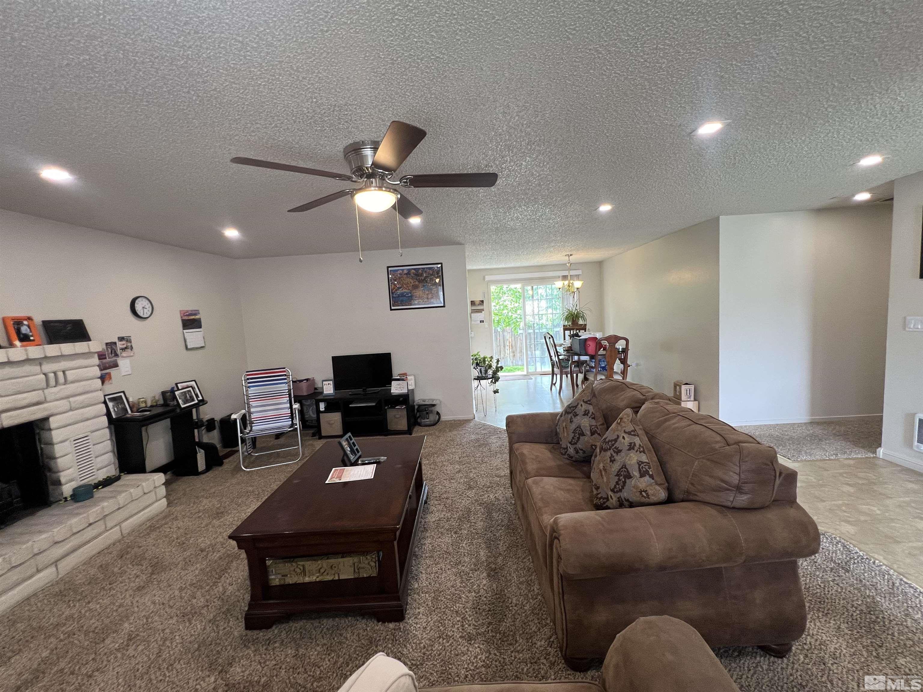907 Peridot Court