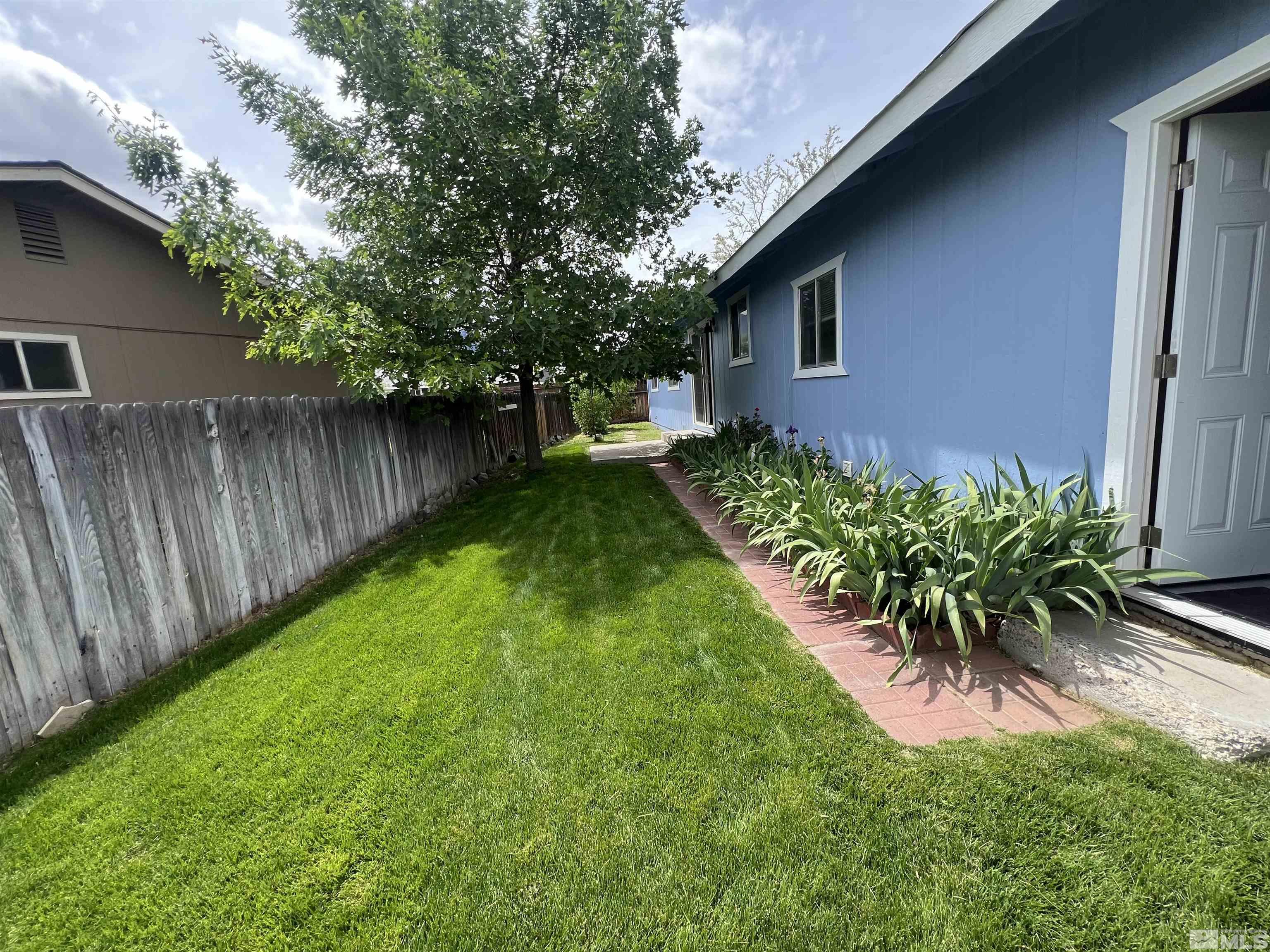 907 Peridot Court
