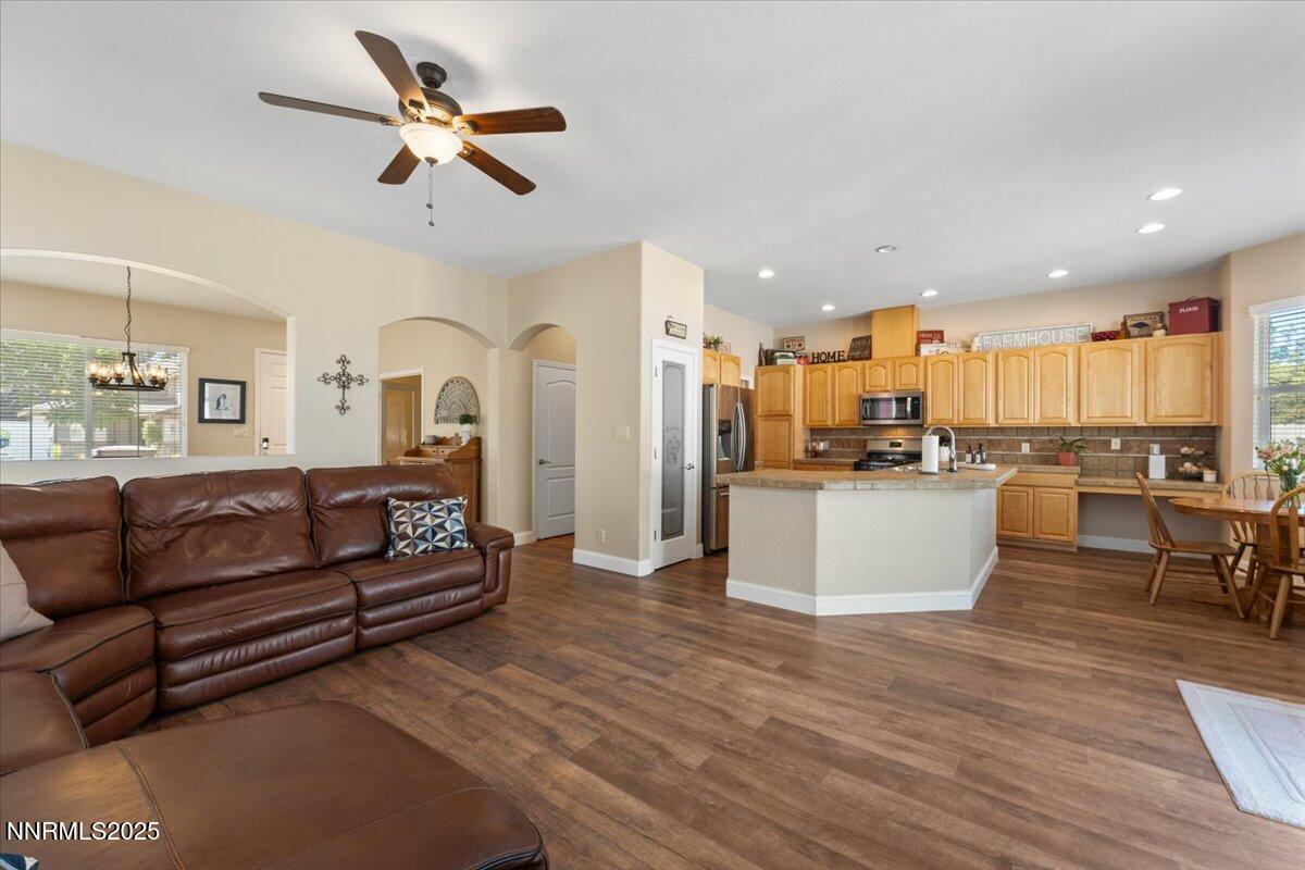 2415 Lincoln Meadows Drive