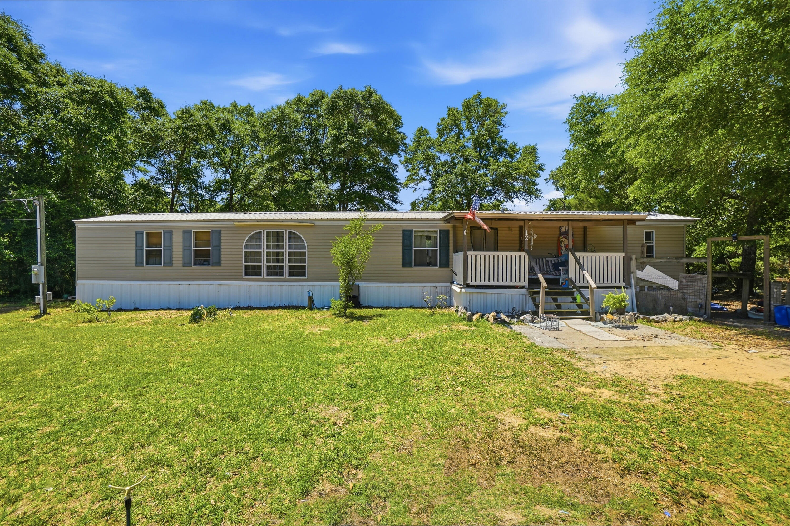 12 E Royal Palm Avenue, DeFuniak Springs