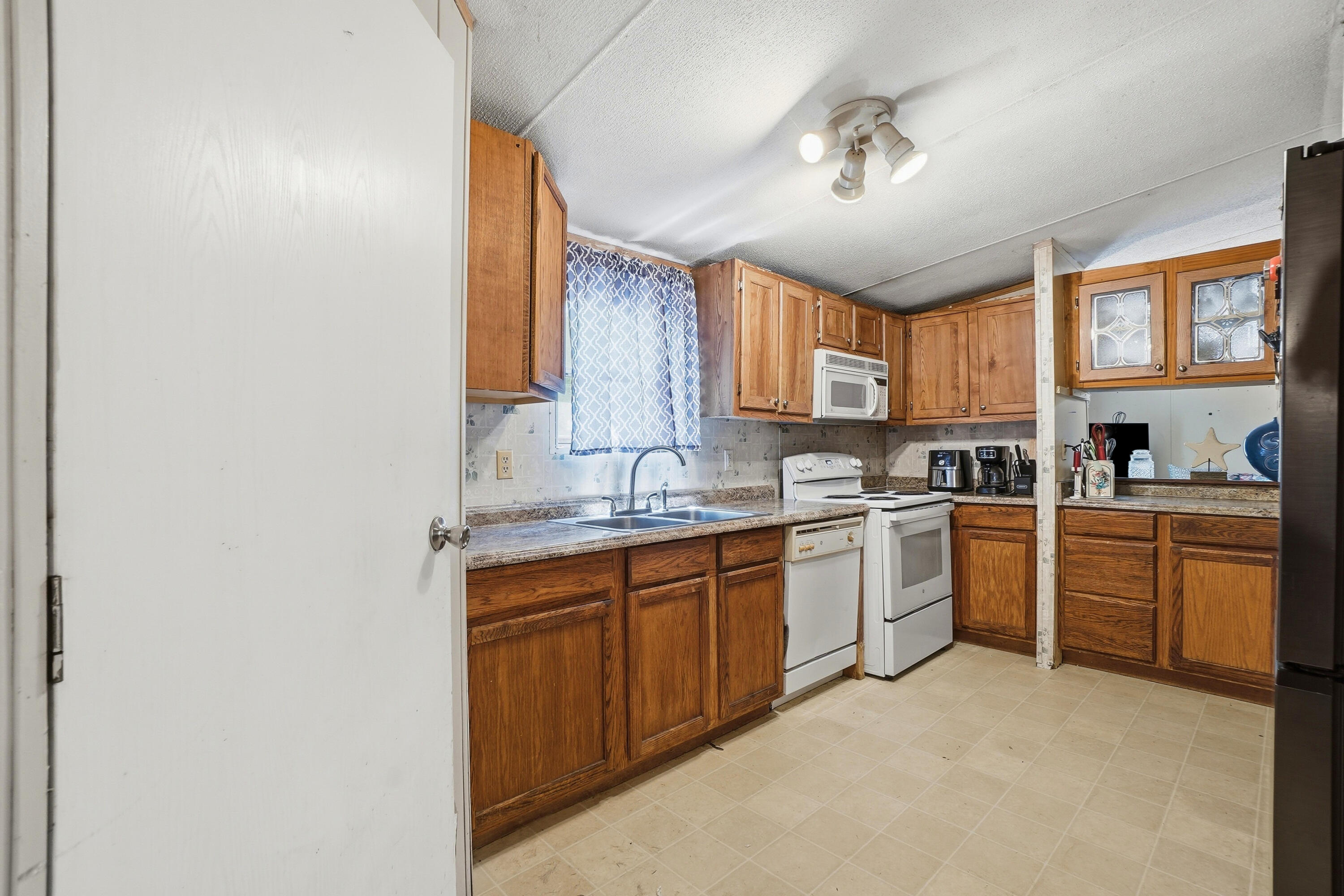 12 E Royal Palm Avenue, DeFuniak Springs