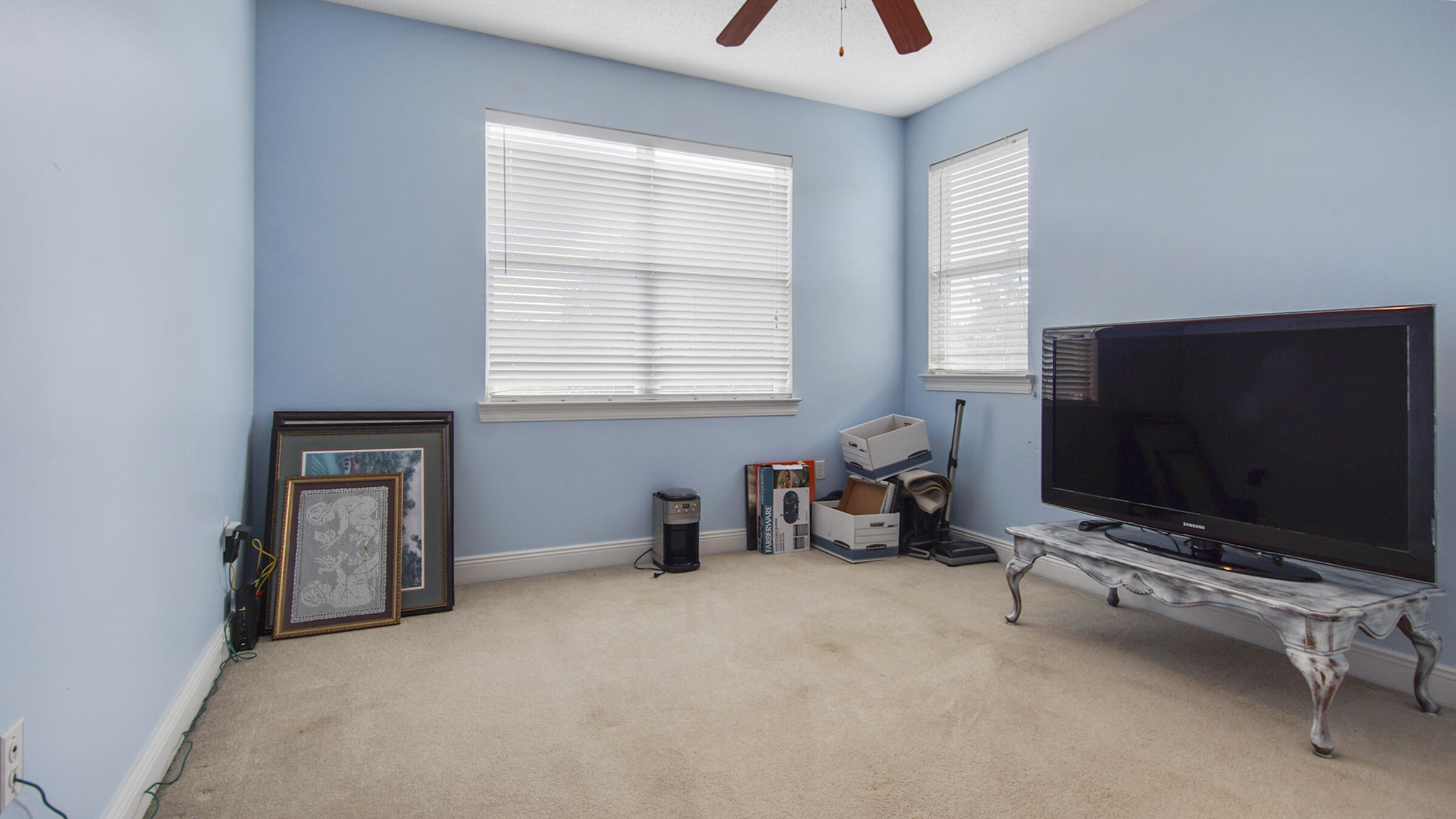 580 W Club House Drive