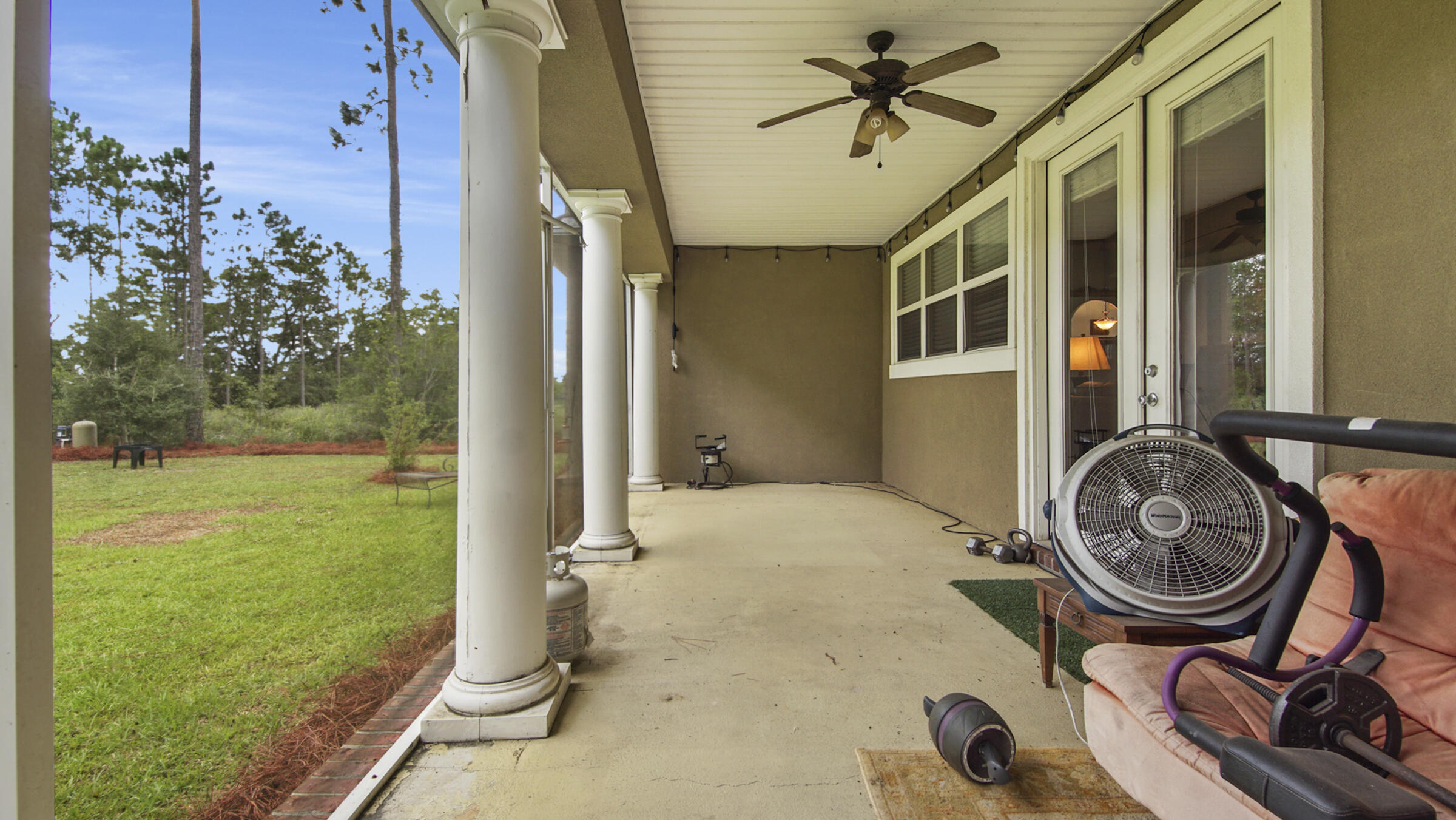 580 W Club House Drive