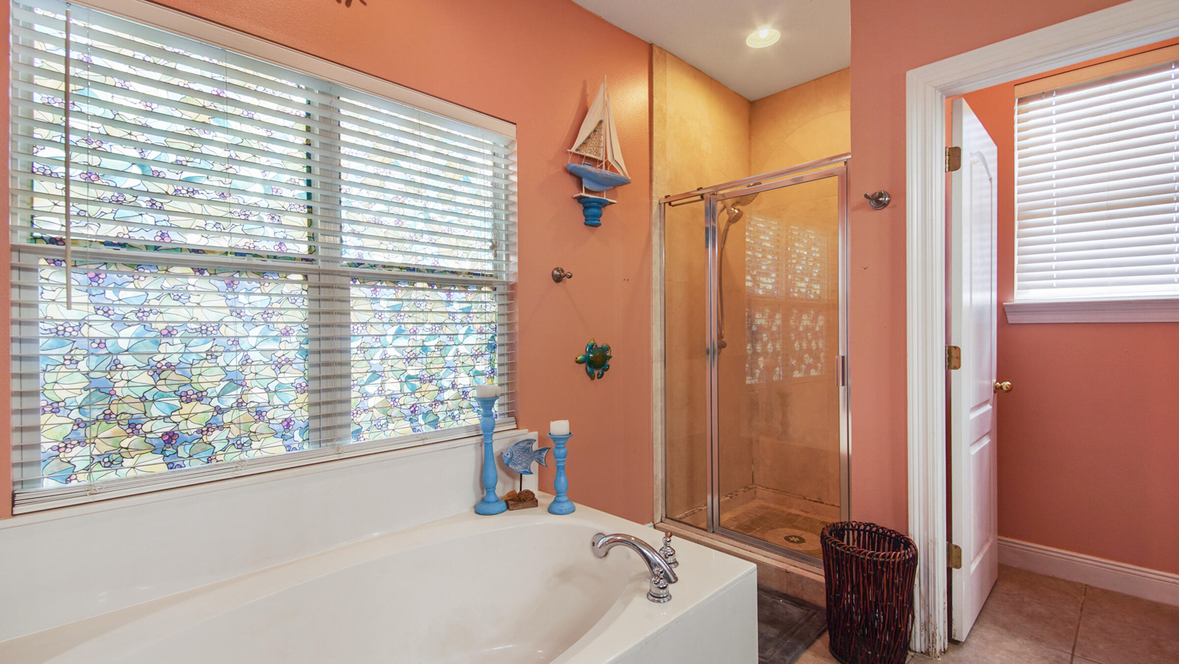 580 W Club House Drive