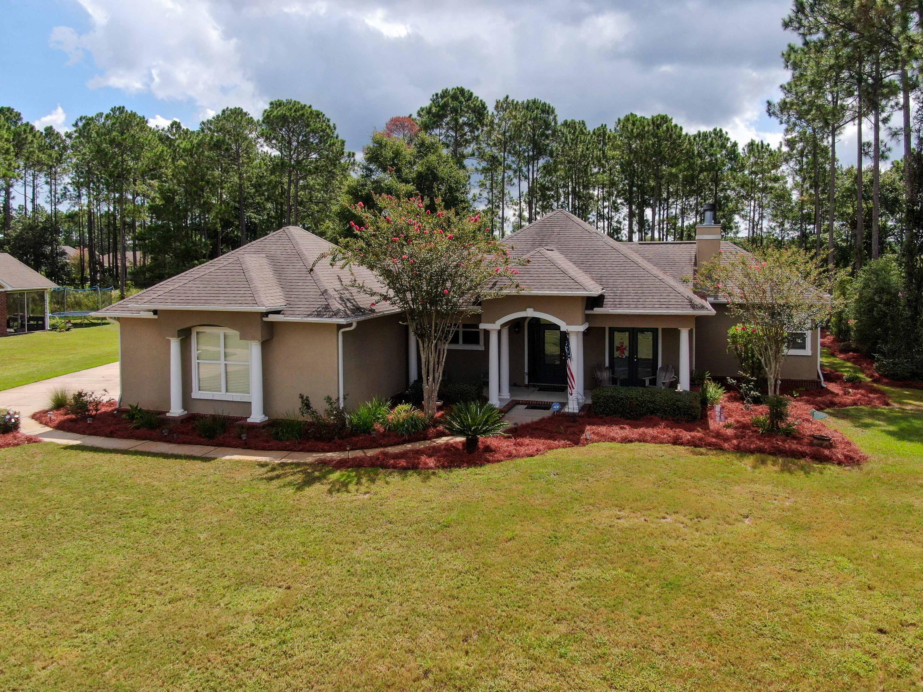 580 W Club House Drive