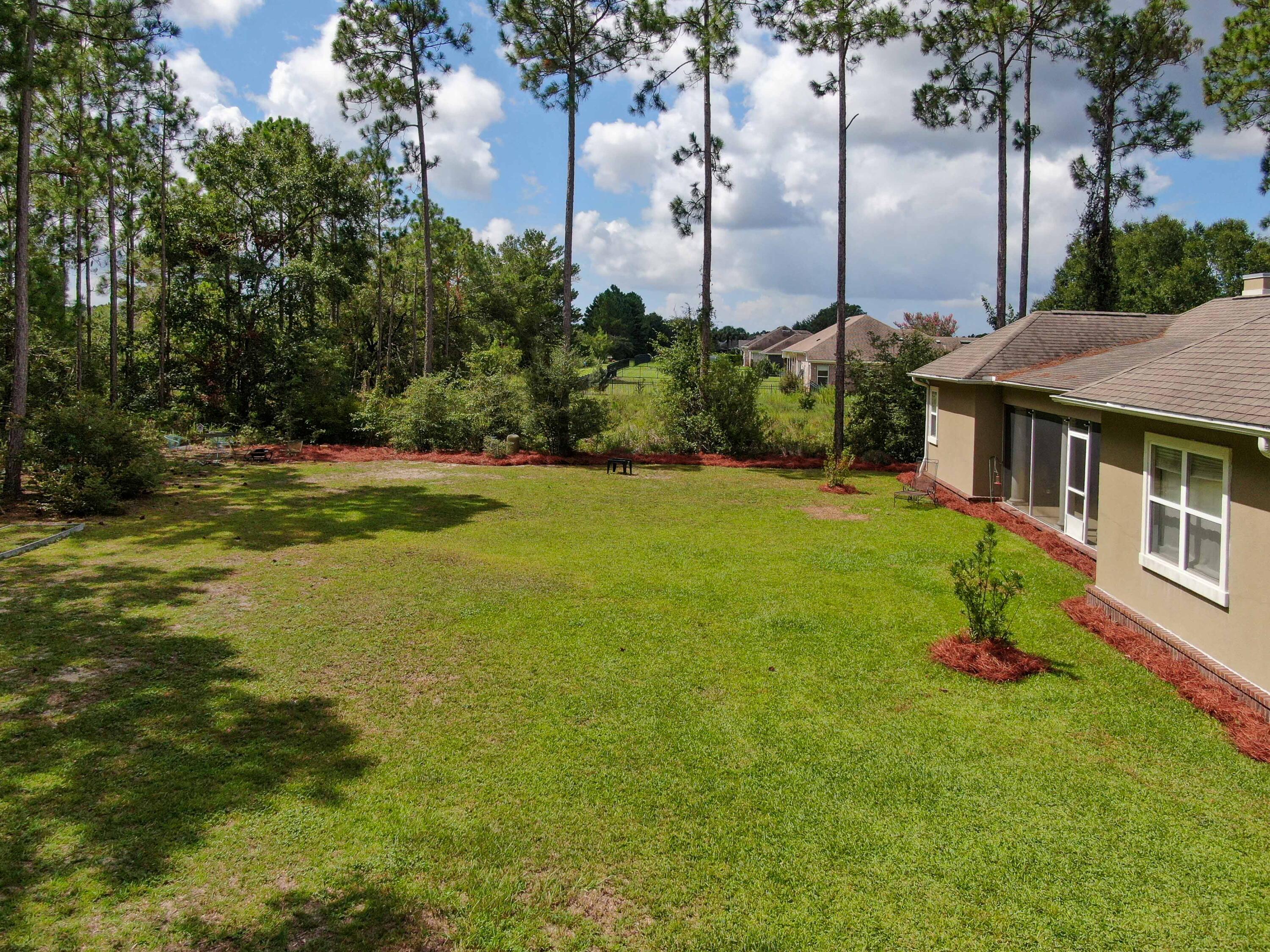 580 W Club House Drive