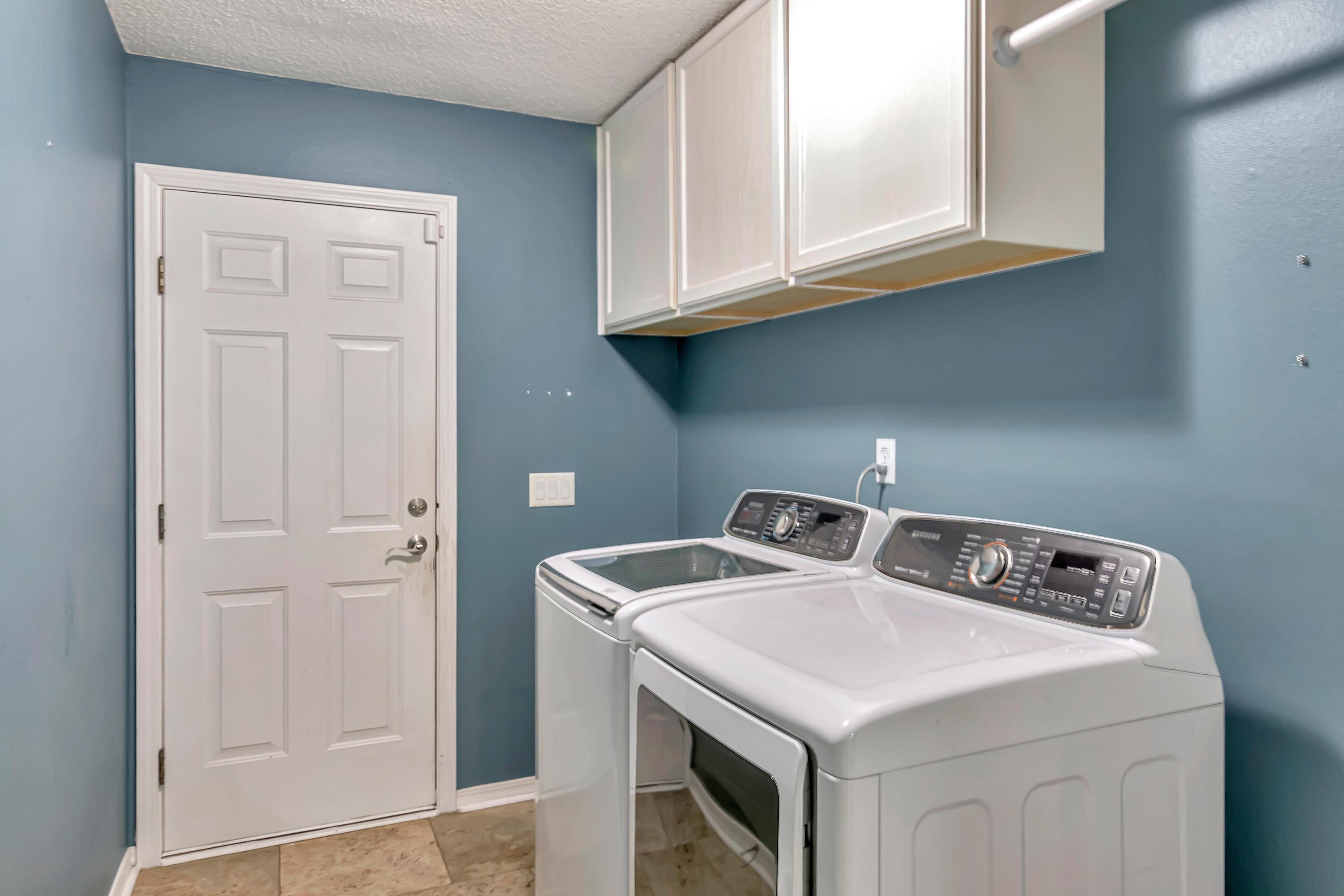 1961 Candlewood Drive