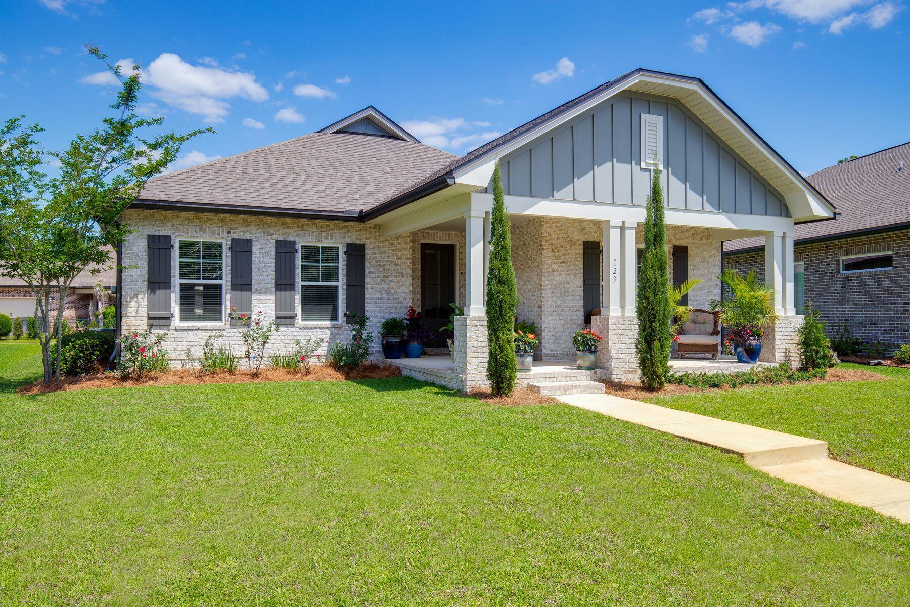 123 Oyster Boulevard