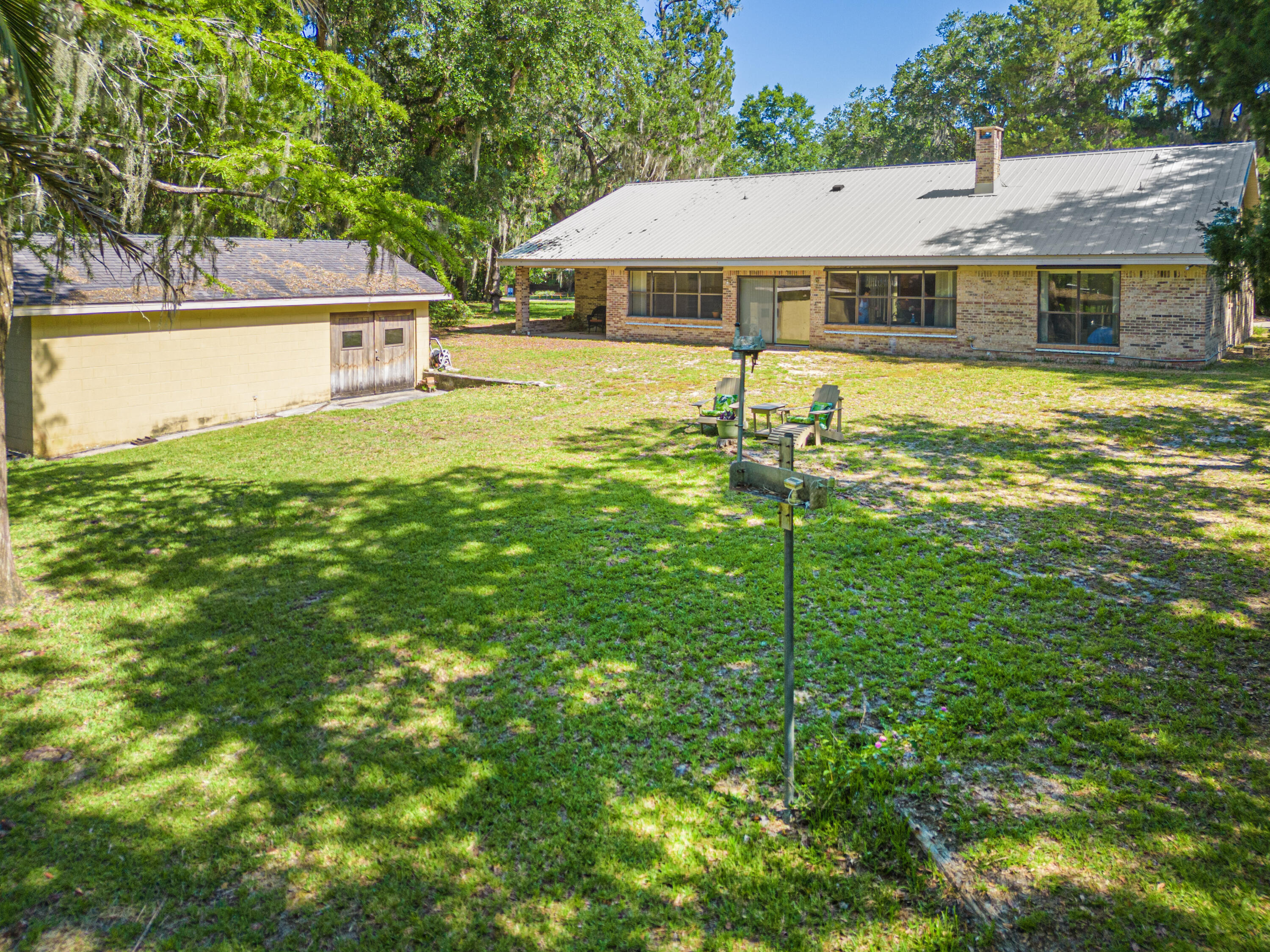 567 Pitts Bayshore Drive