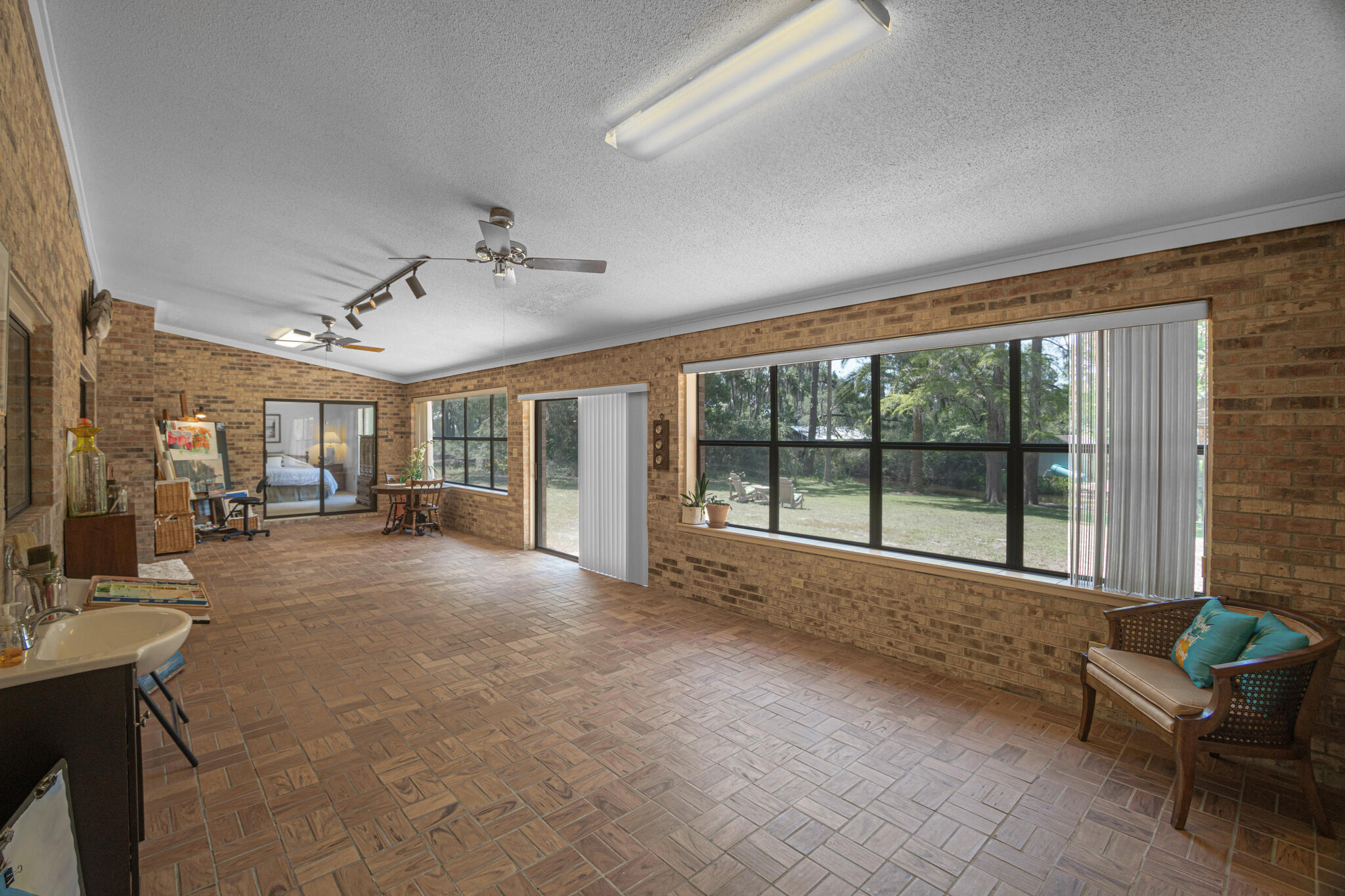 567 Pitts Bayshore Drive