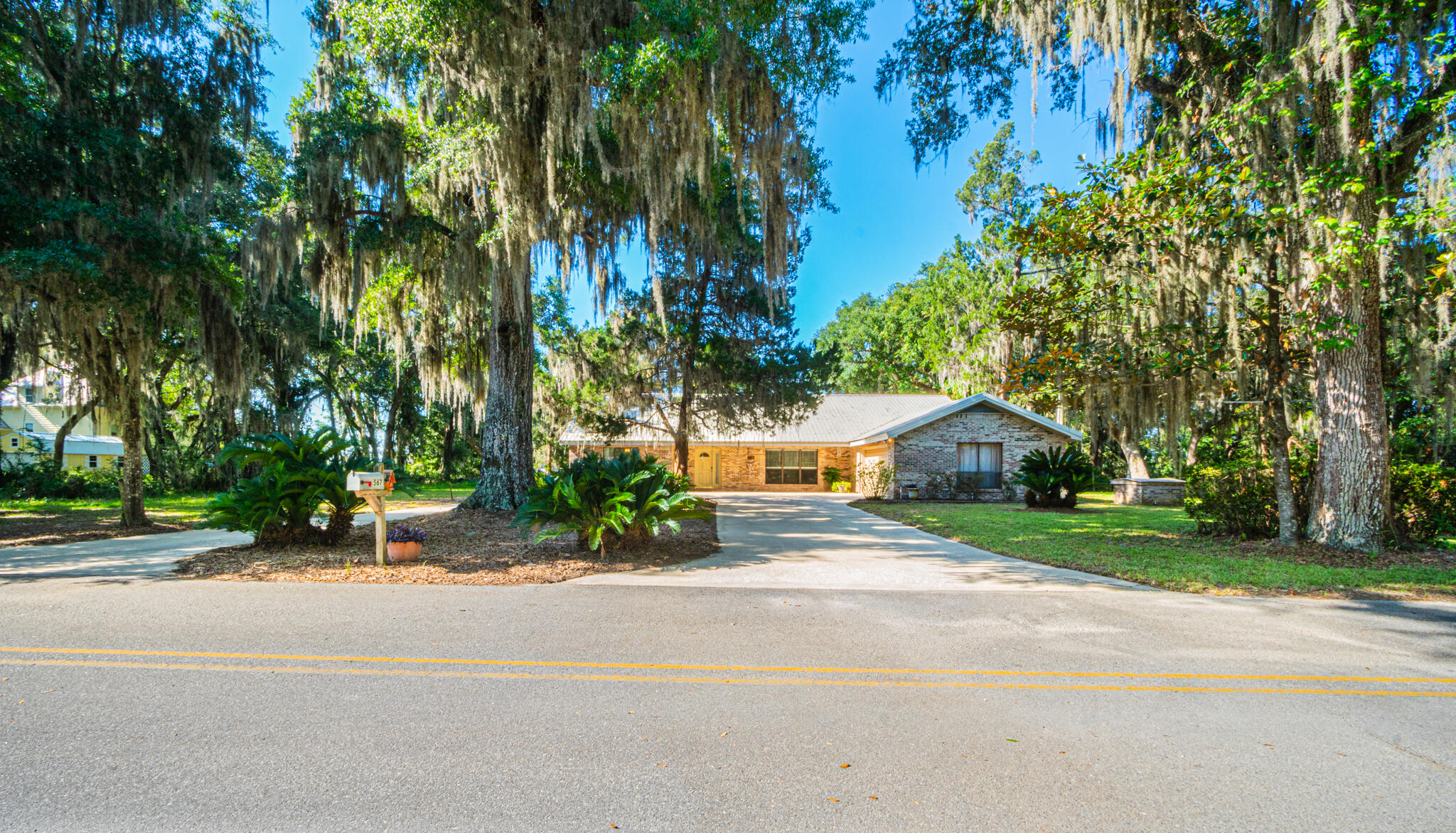 567 Pitts Bayshore Drive