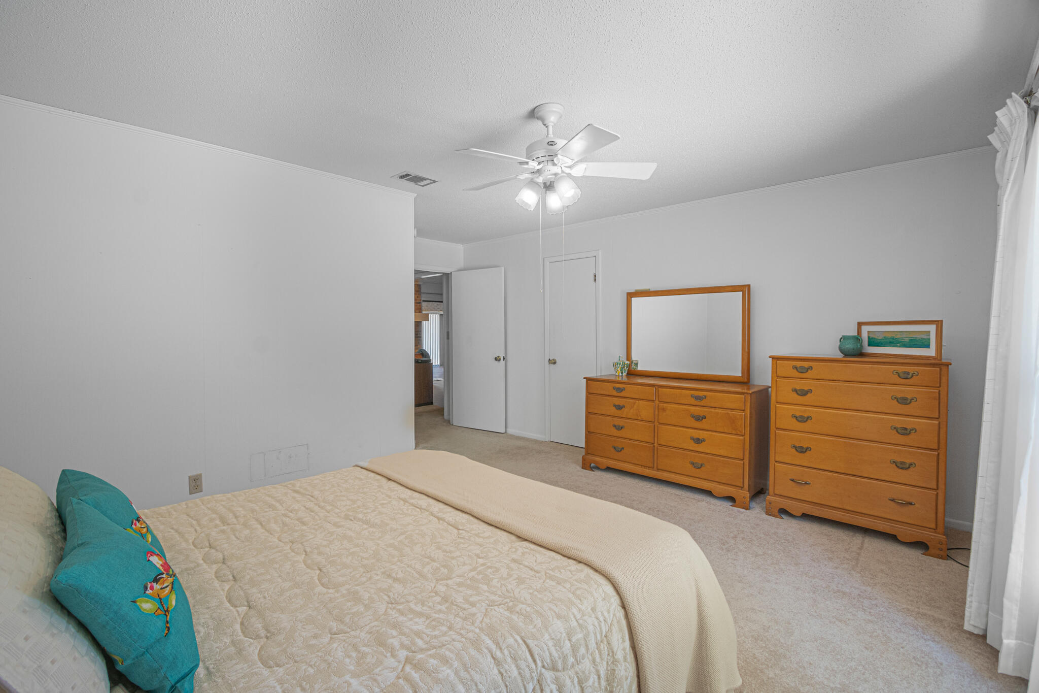 567 Pitts Bayshore Drive