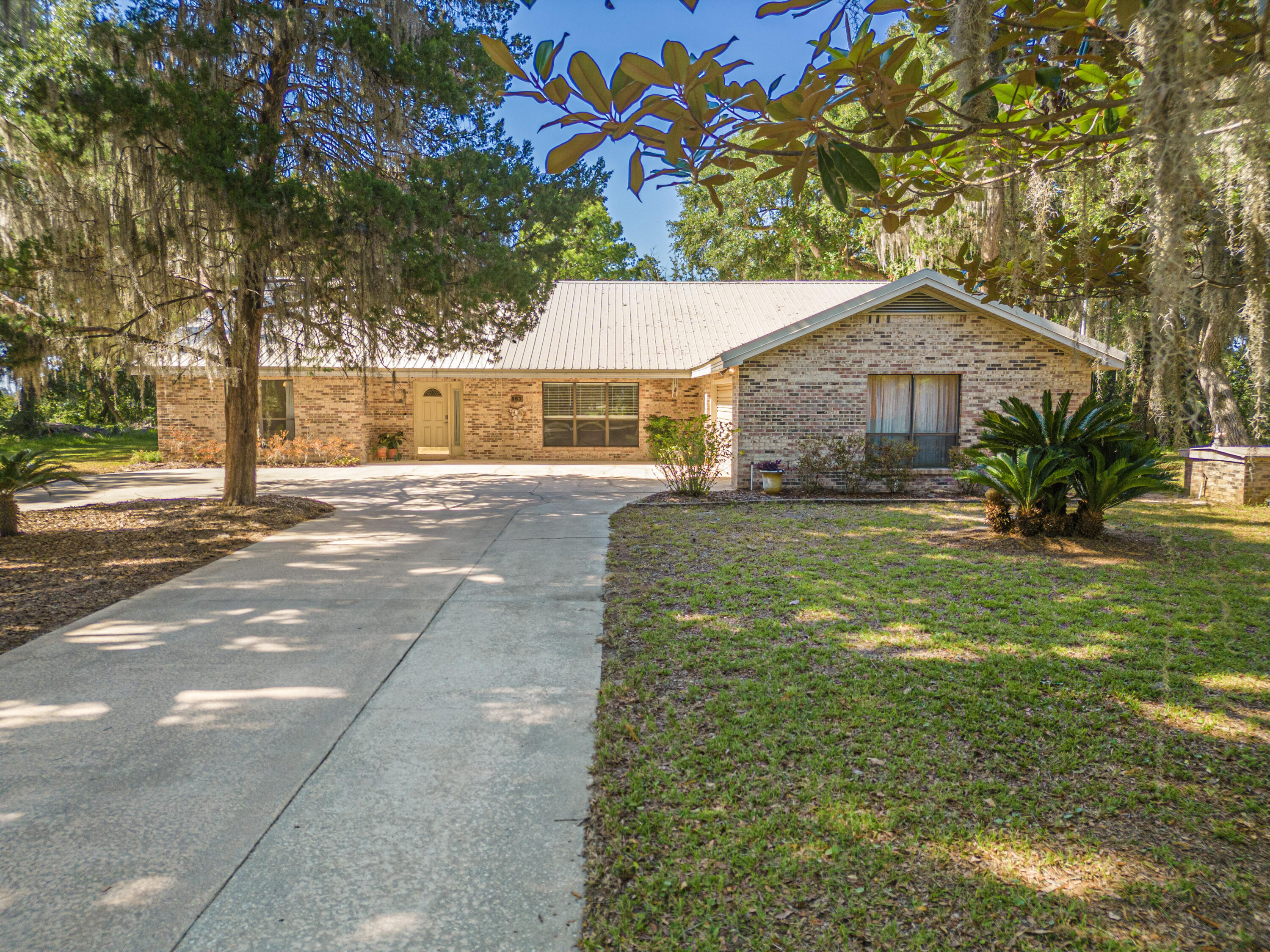 567 Pitts Bayshore Drive