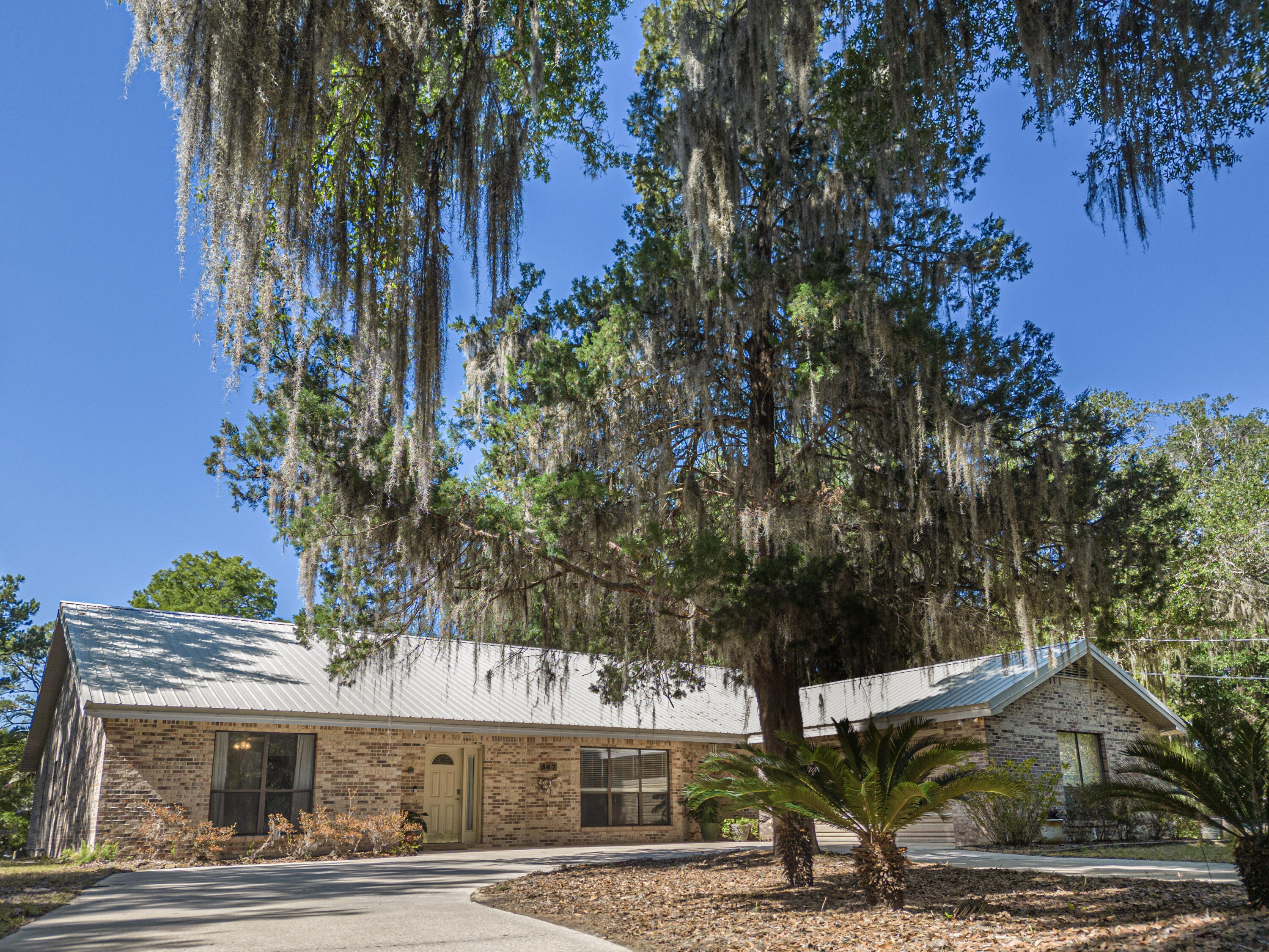 567 Pitts Bayshore Drive