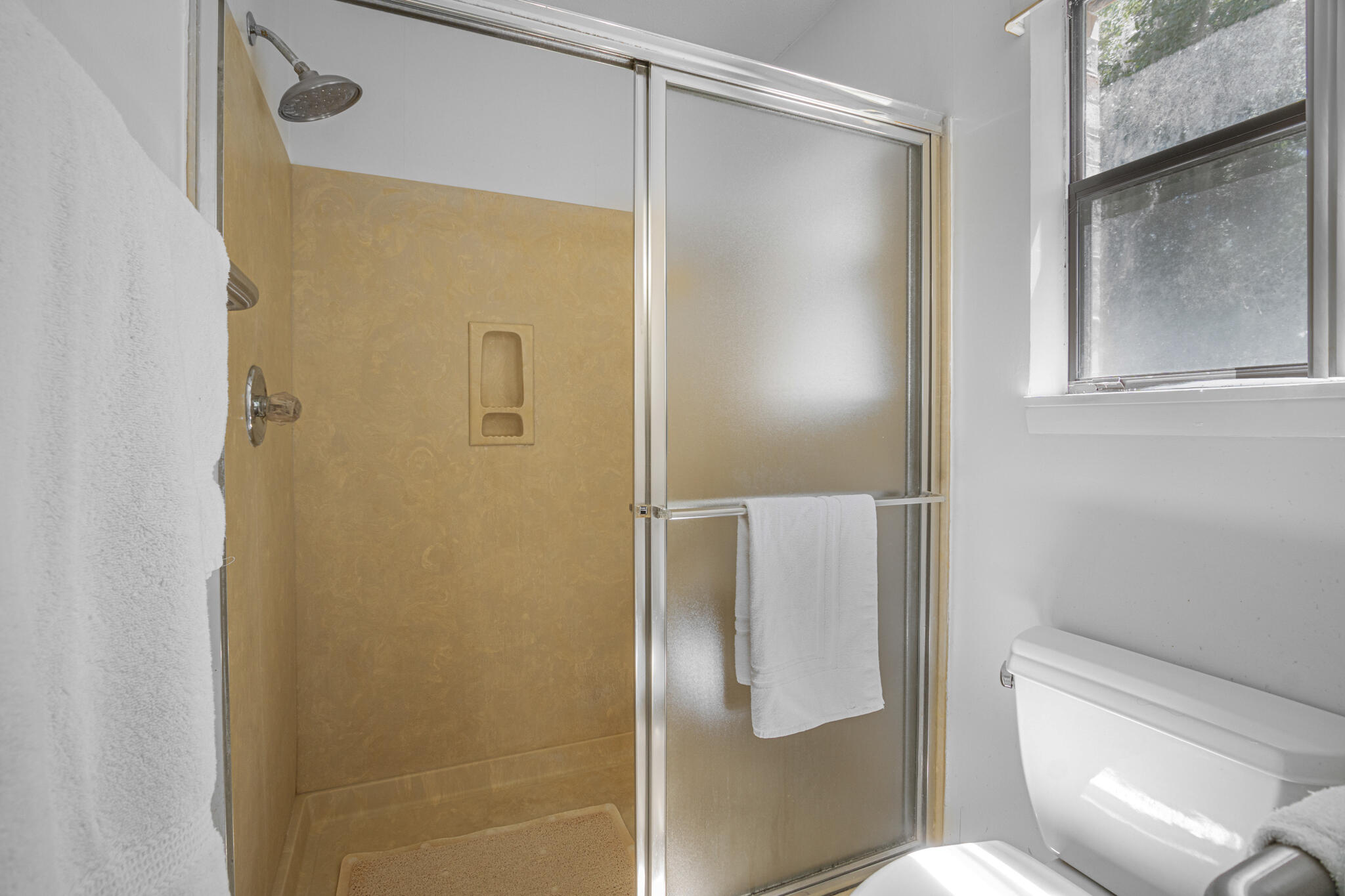 567 Pitts Bayshore Drive