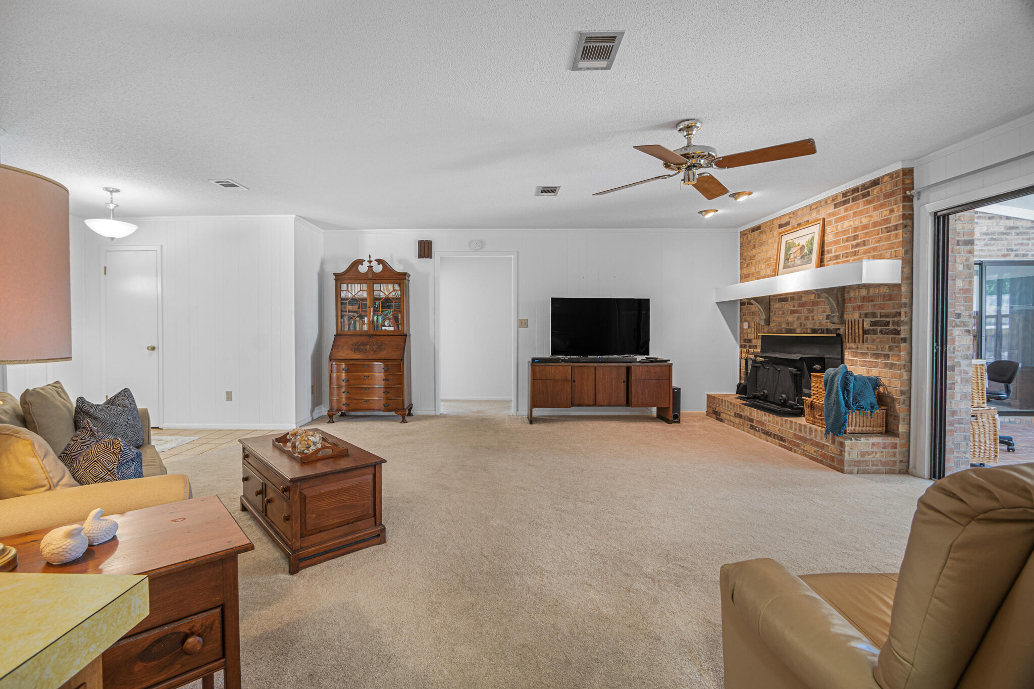 567 Pitts Bayshore Drive