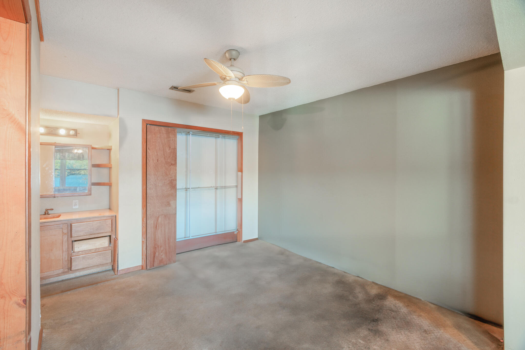 234 Blue Gill Loop, DeFuniak Springs