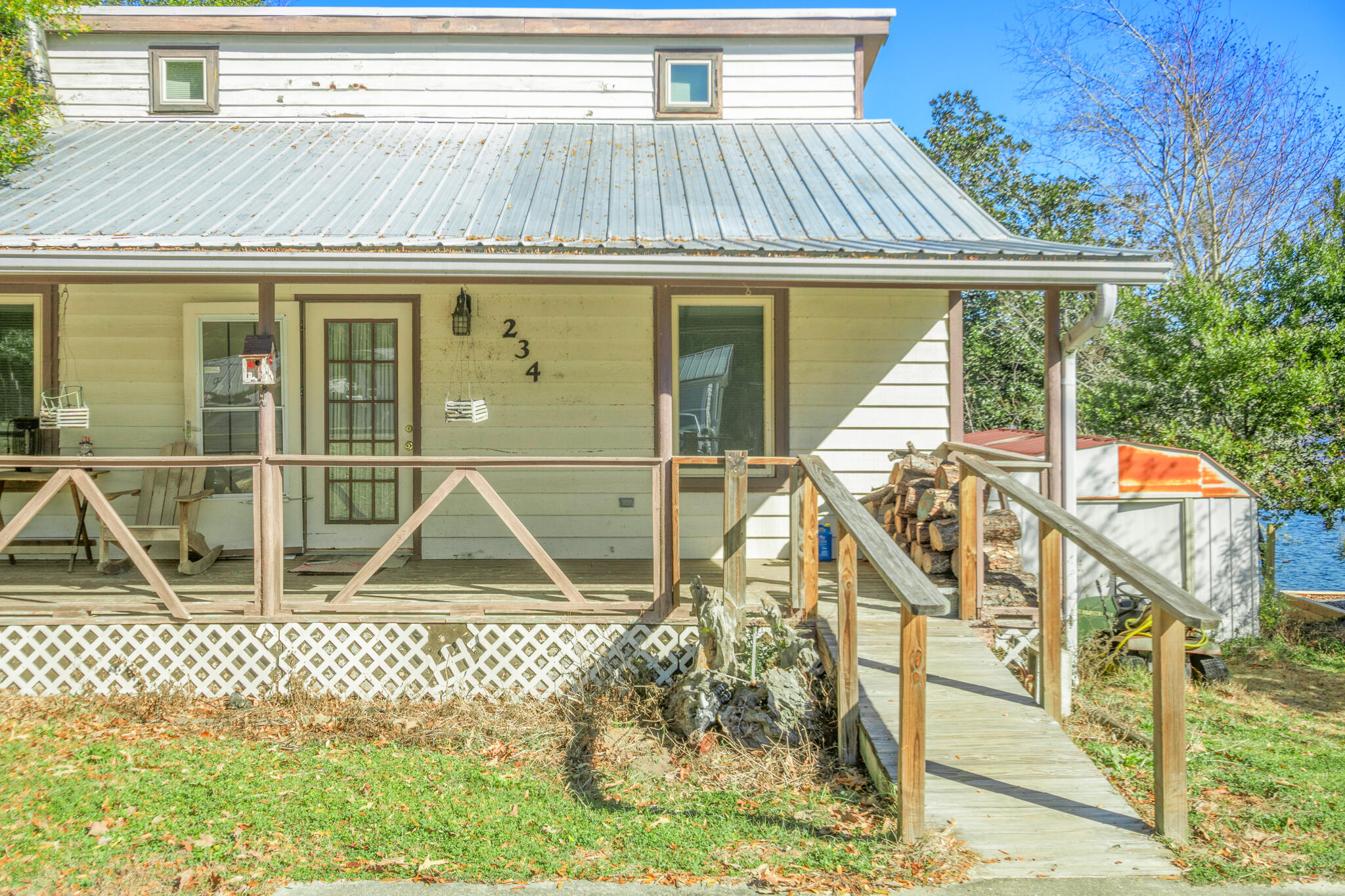 234 Blue Gill Loop, DeFuniak Springs