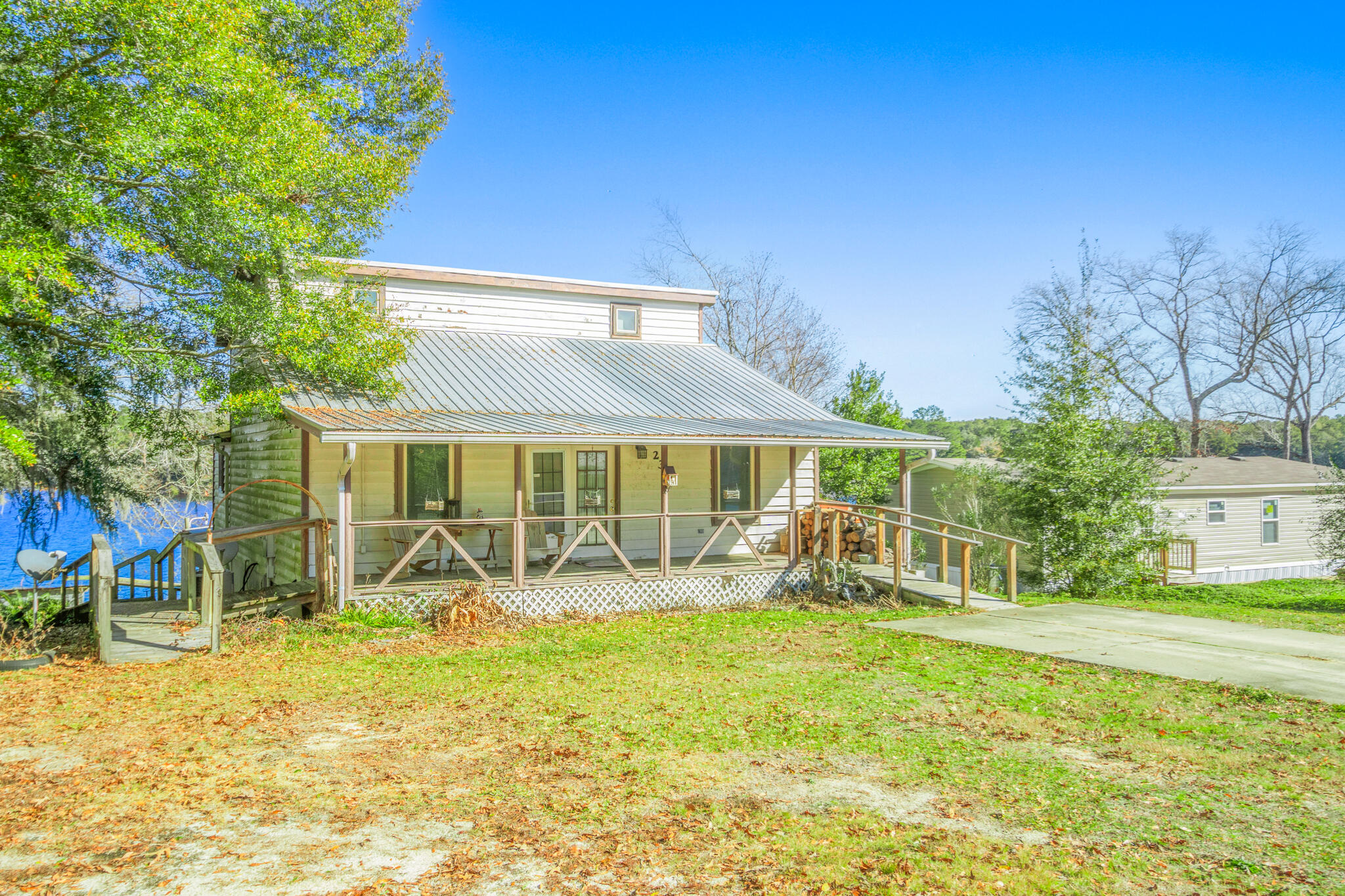 234 Blue Gill Loop, DeFuniak Springs