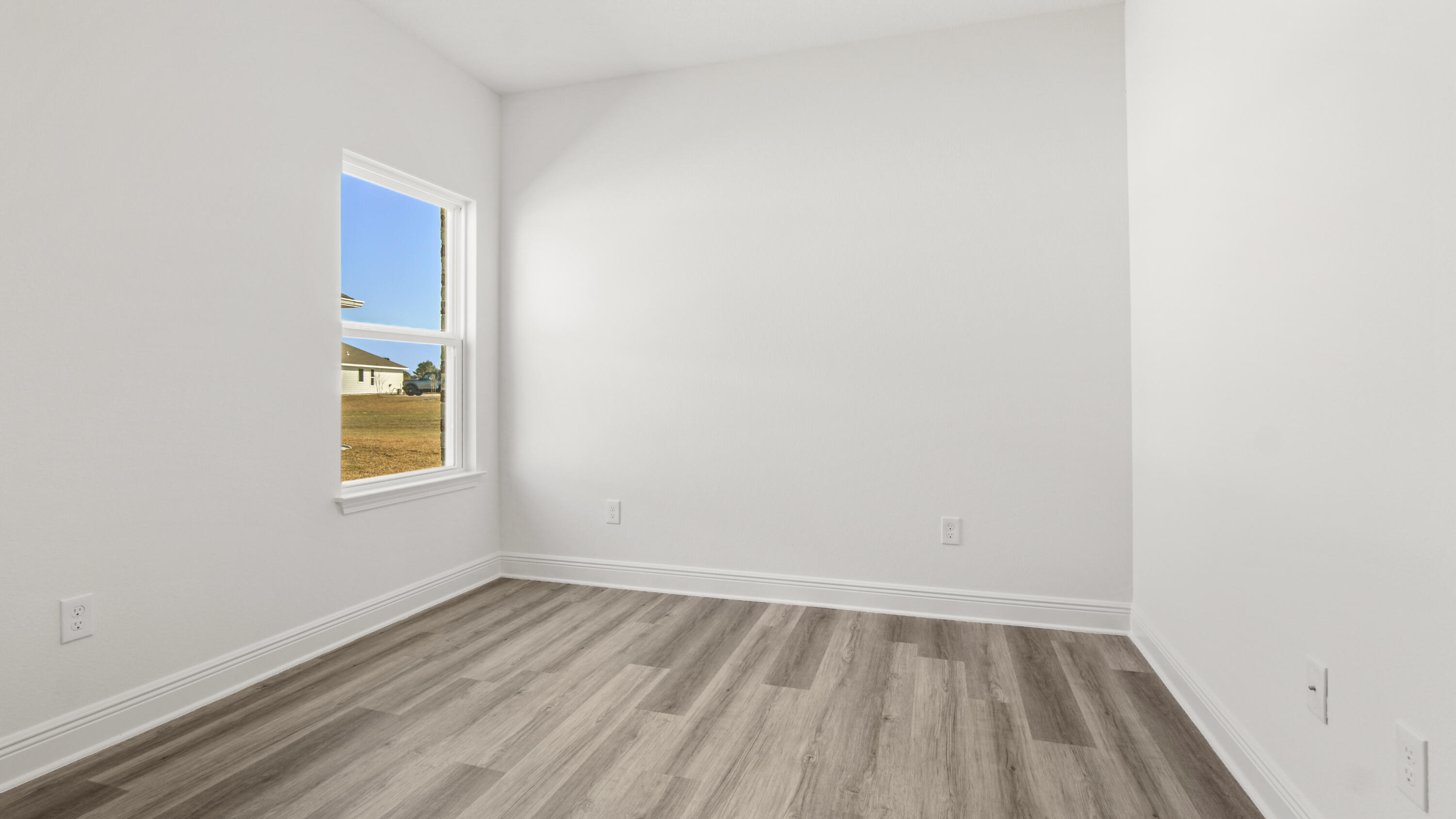82 W Farm Owl Drive