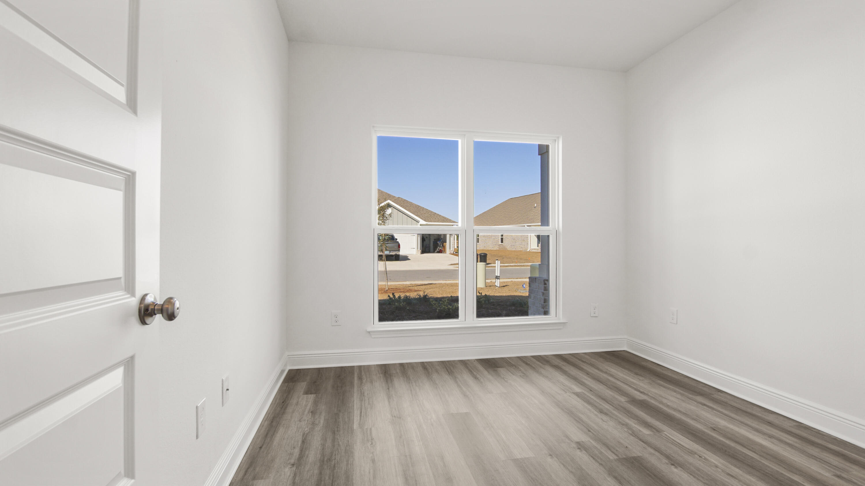 82 W Farm Owl Drive
