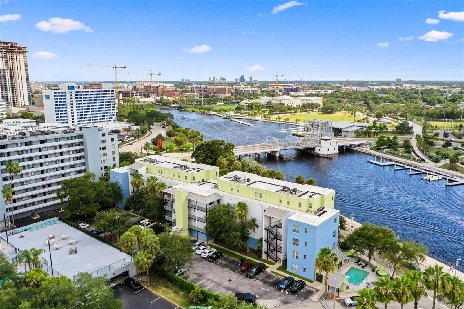 1501 DOYLE CARLTON DR #301