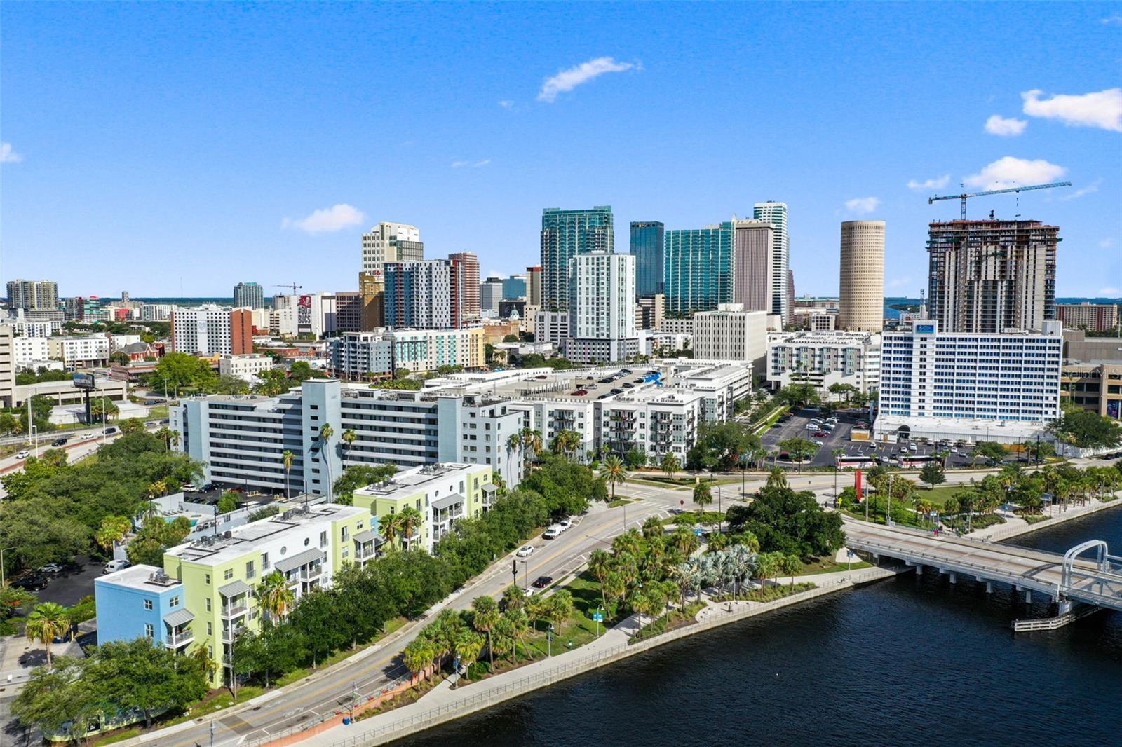 1501 DOYLE CARLTON DR #301