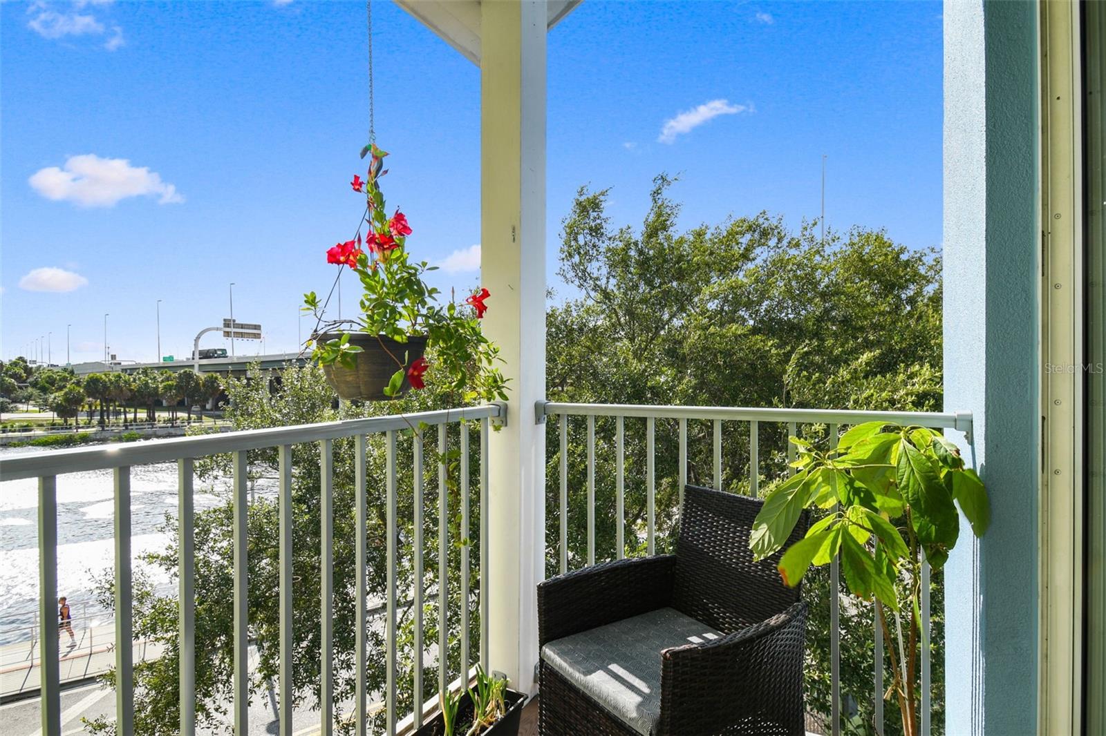 1501 DOYLE CARLTON DR #301