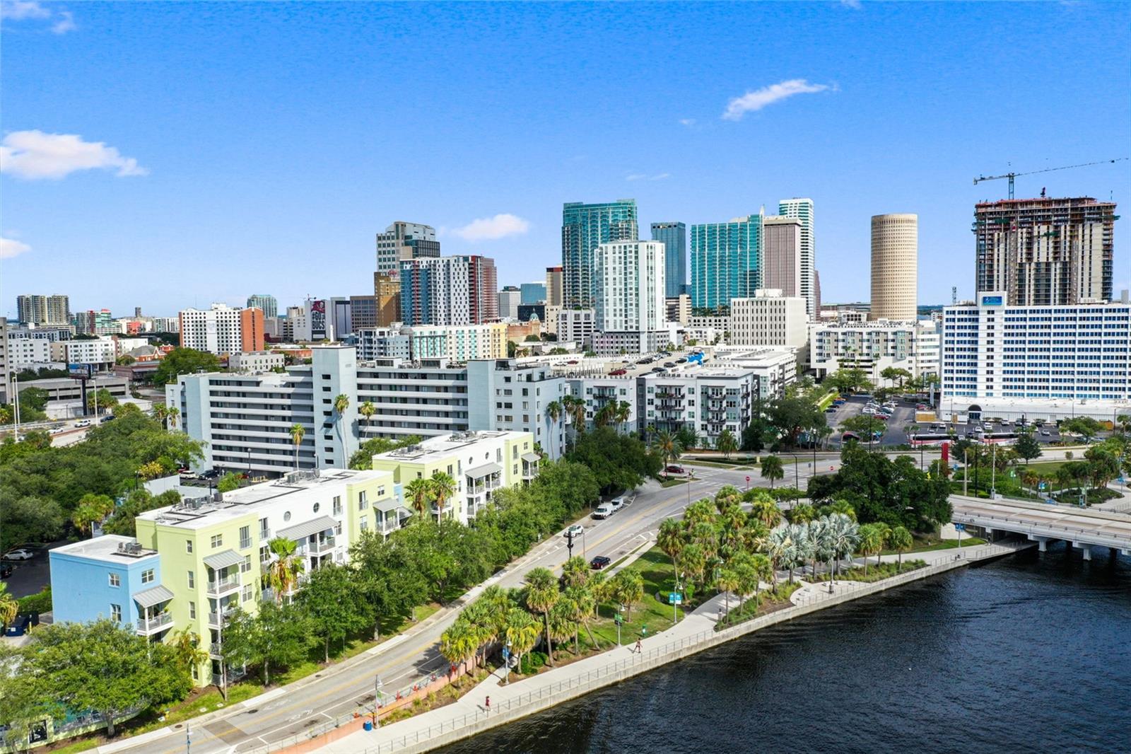 1501 DOYLE CARLTON DR #301