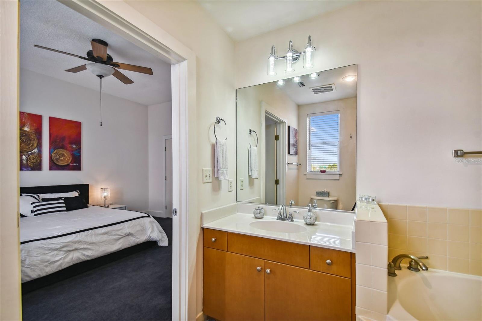 1501 DOYLE CARLTON DR #301