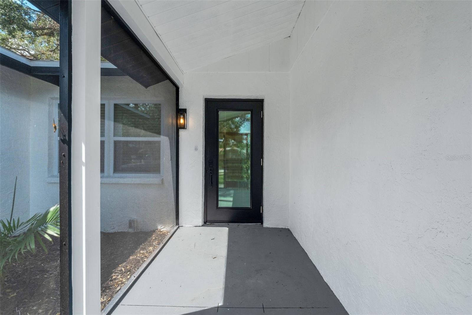 6526 CREEKVIEW TER N