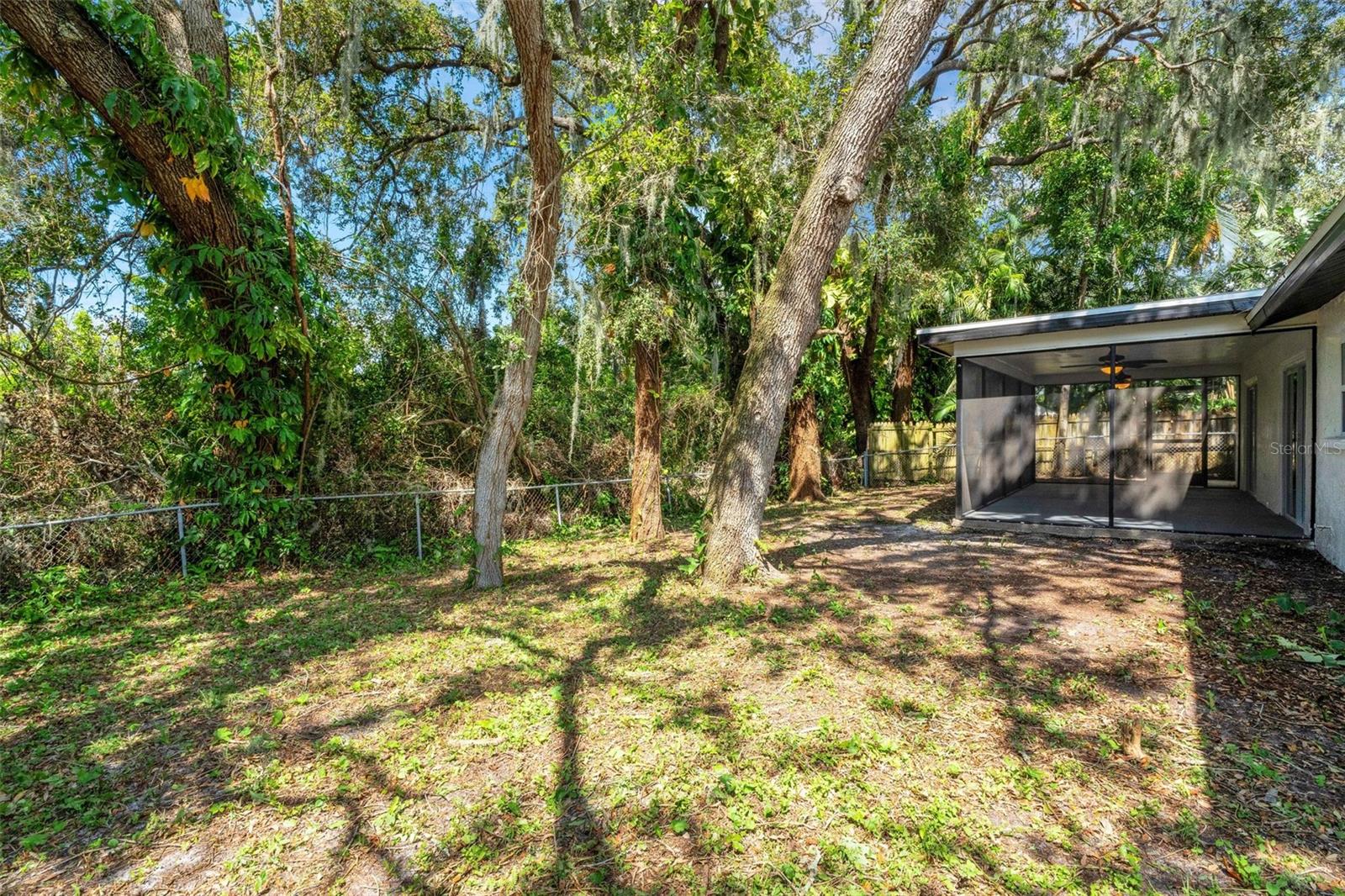 6526 CREEKVIEW TER N