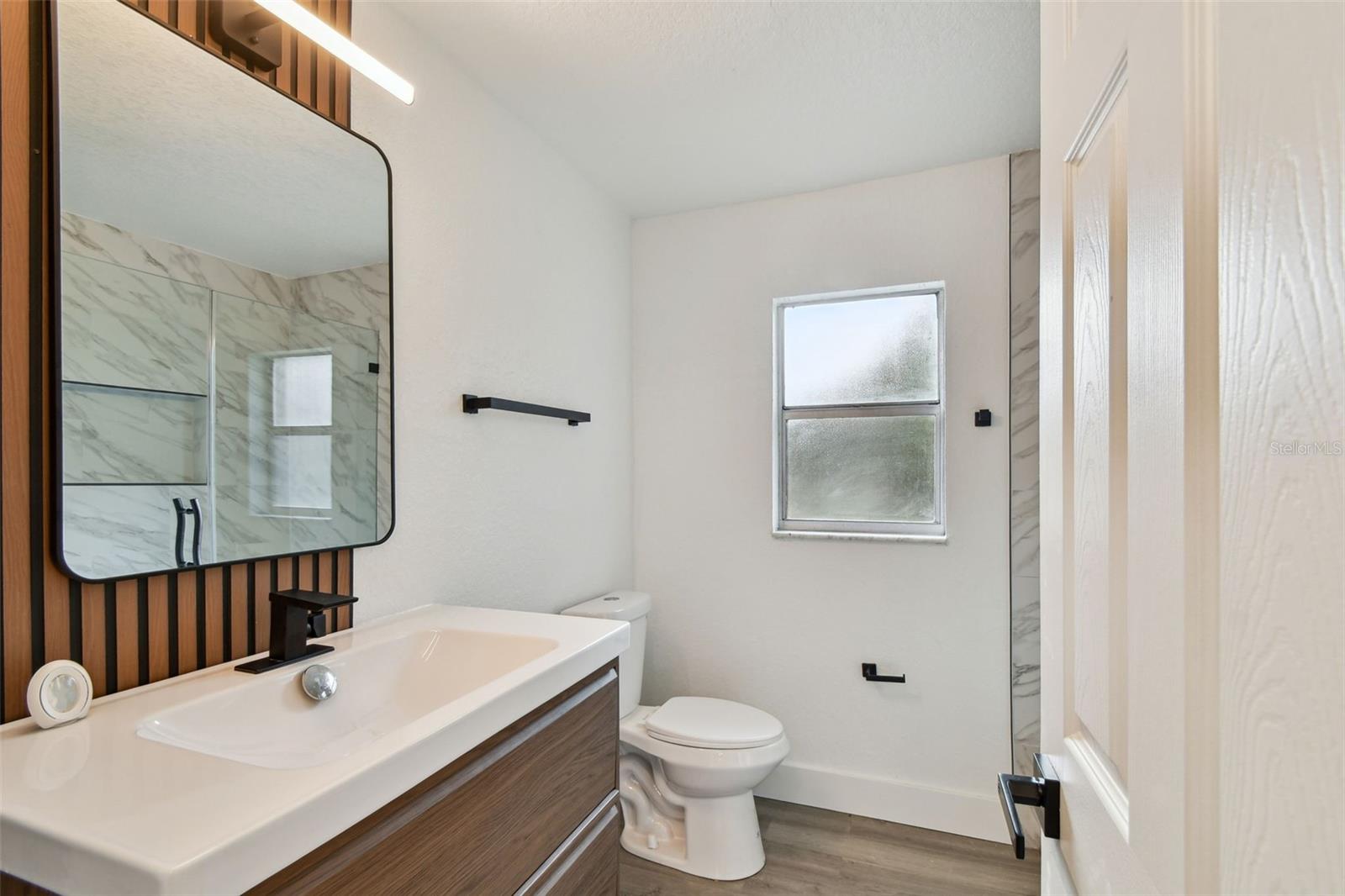 4260 SAINT LAWRENCE DR