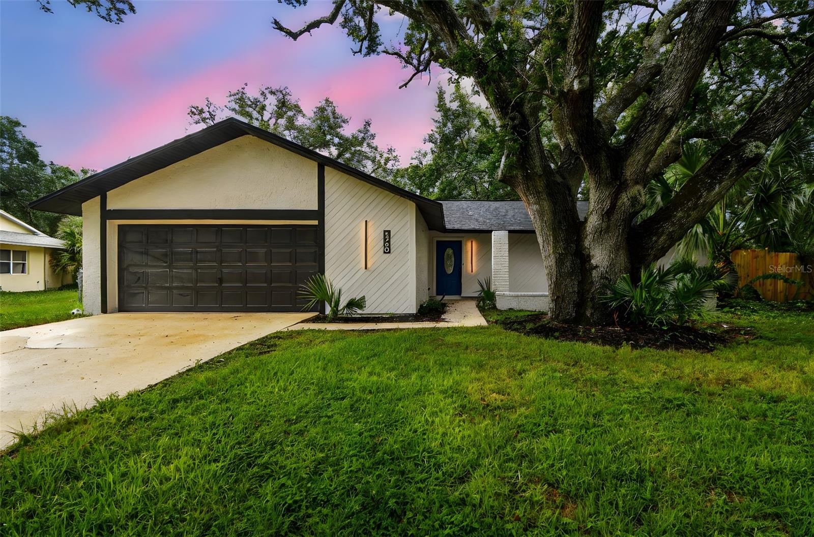 4260 SAINT LAWRENCE DR