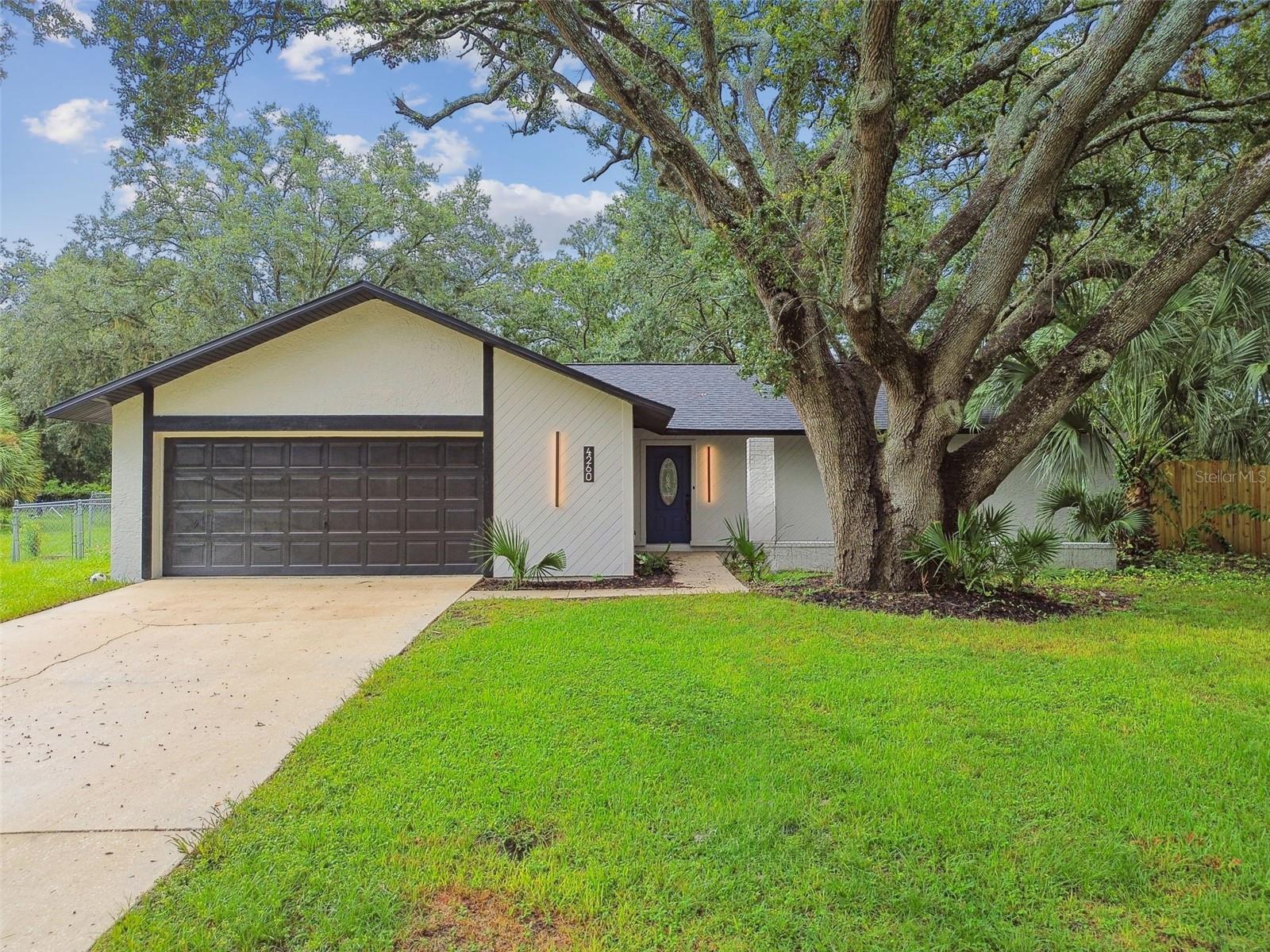 4260 SAINT LAWRENCE DR