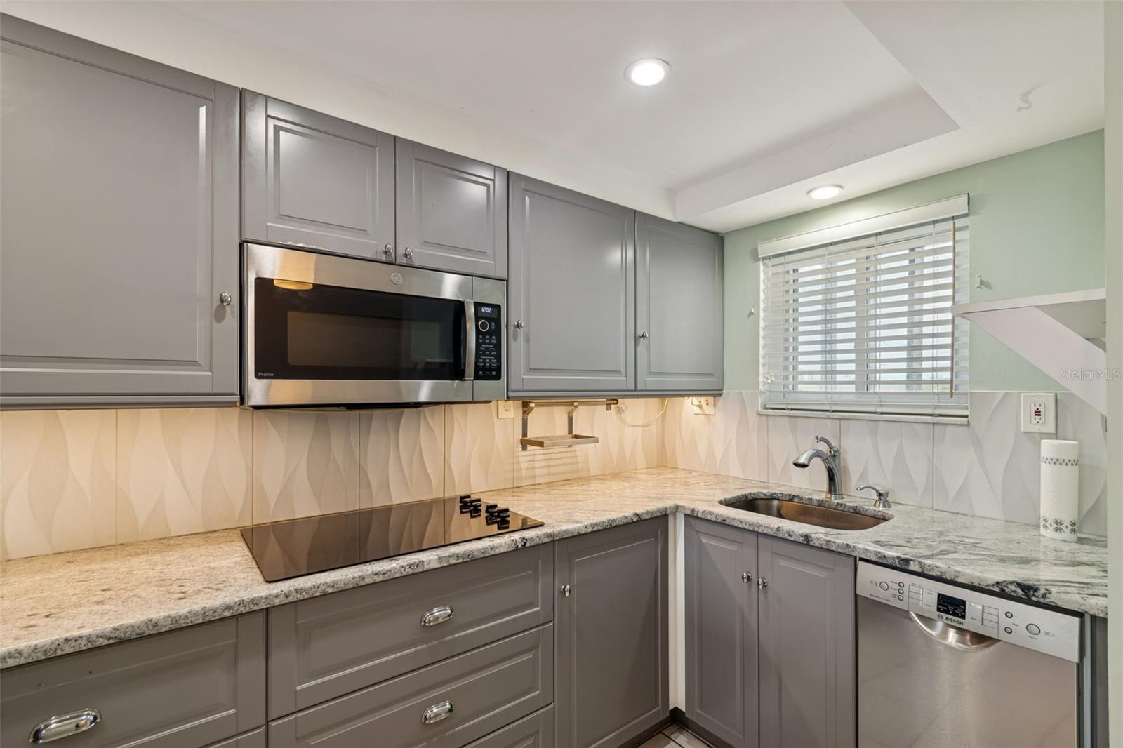 1243 S MARTIN LUTHER KING JR AVE #B501