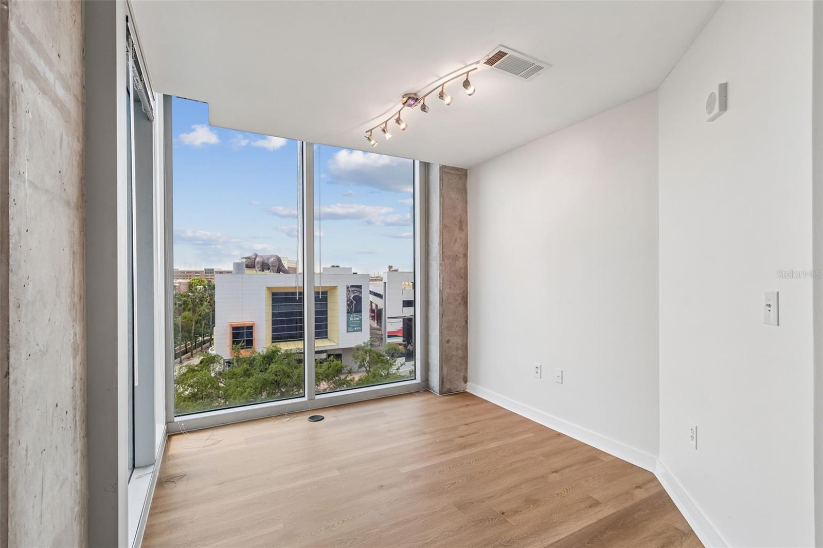 777 N ASHLEY DR #502