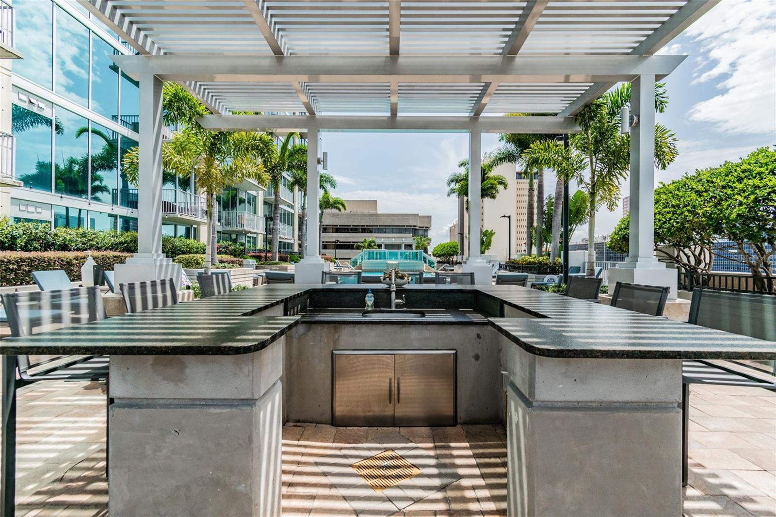 777 N ASHLEY DR #502