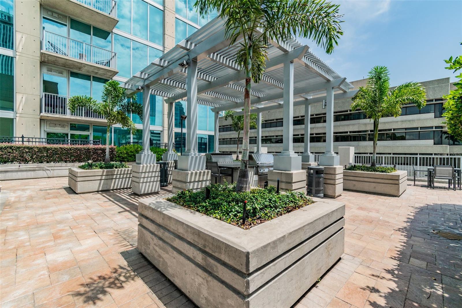 777 N ASHLEY DR #502