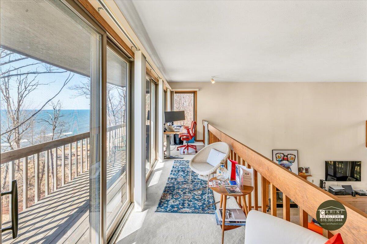 6467 Lakeshore Drive
