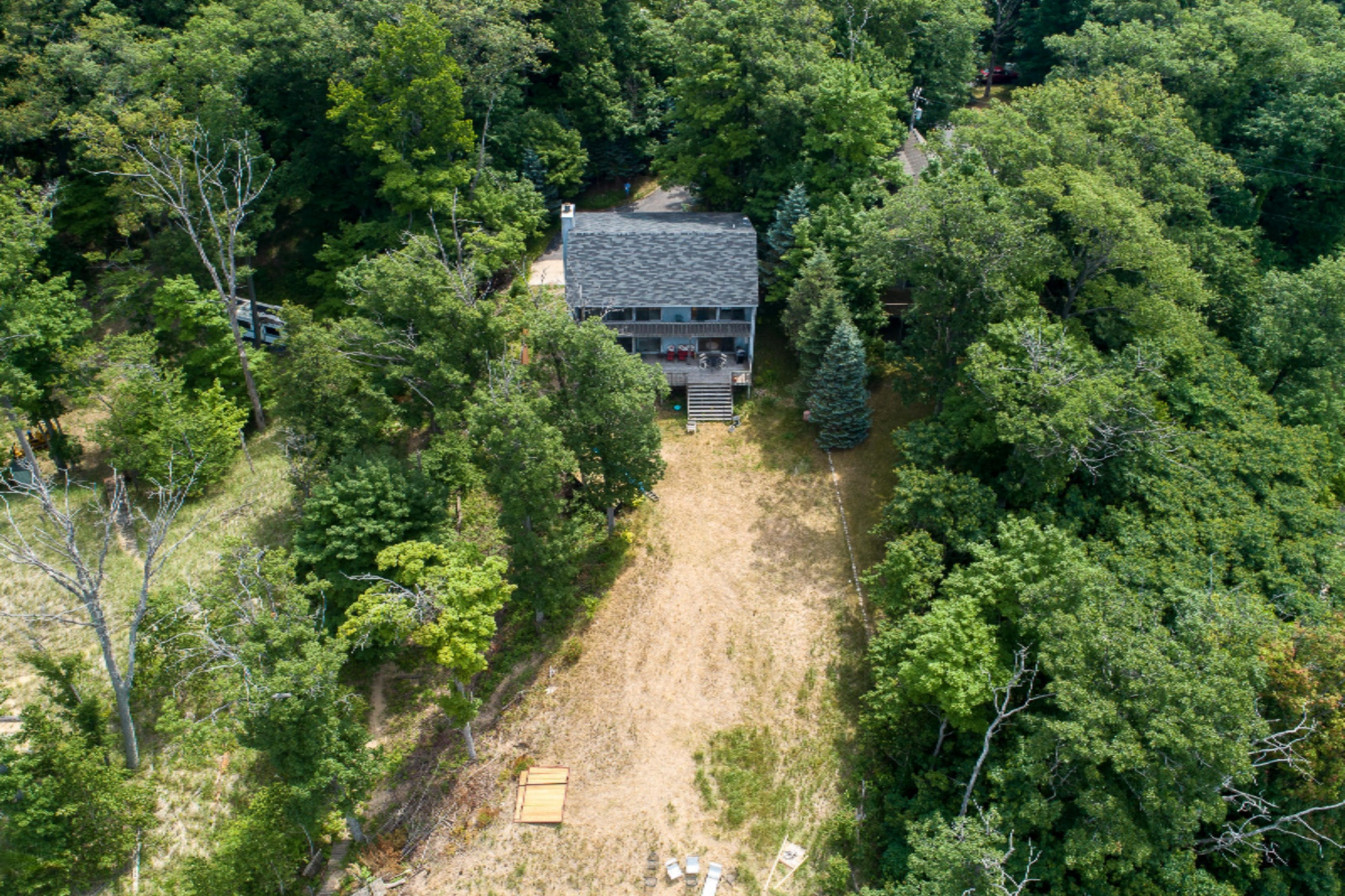 6467 Lakeshore Drive