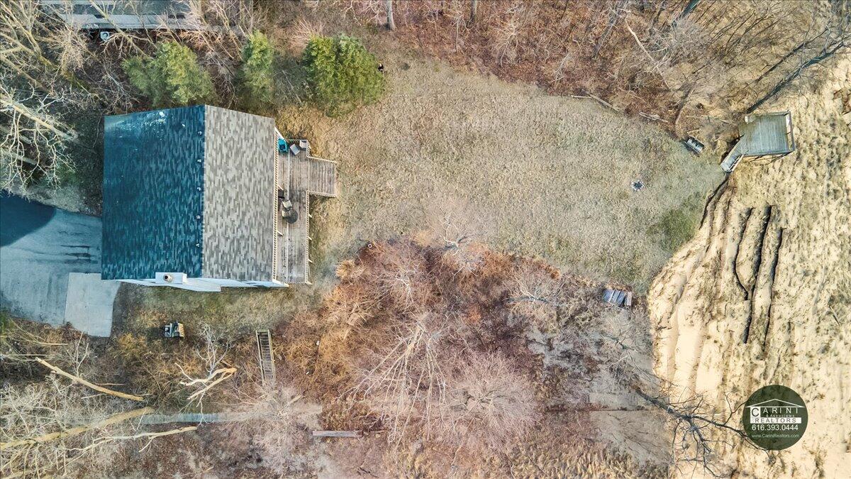 6467 Lakeshore Drive